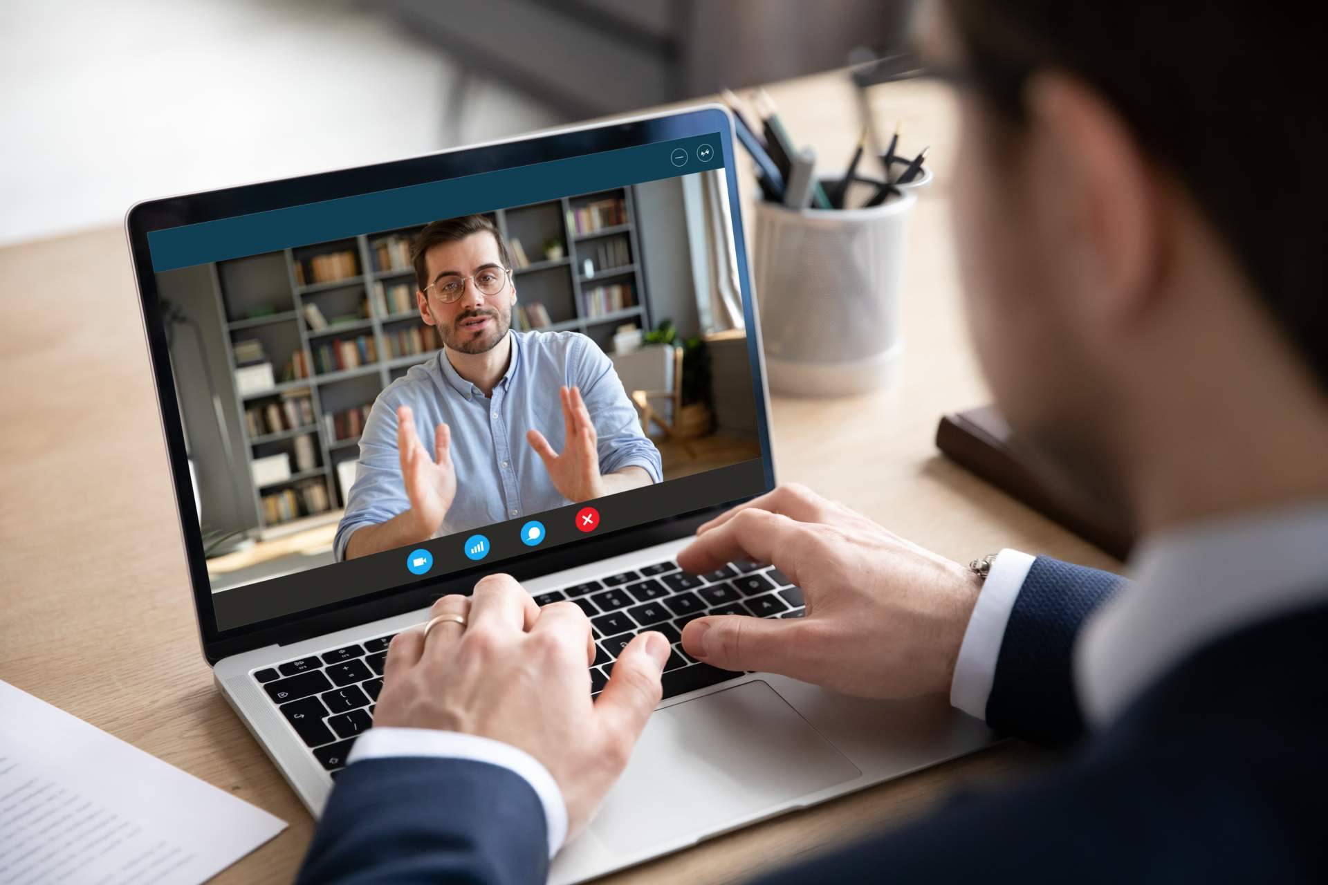 Cursos de inglés online flexibles para crecer en el ámbito laboral y social