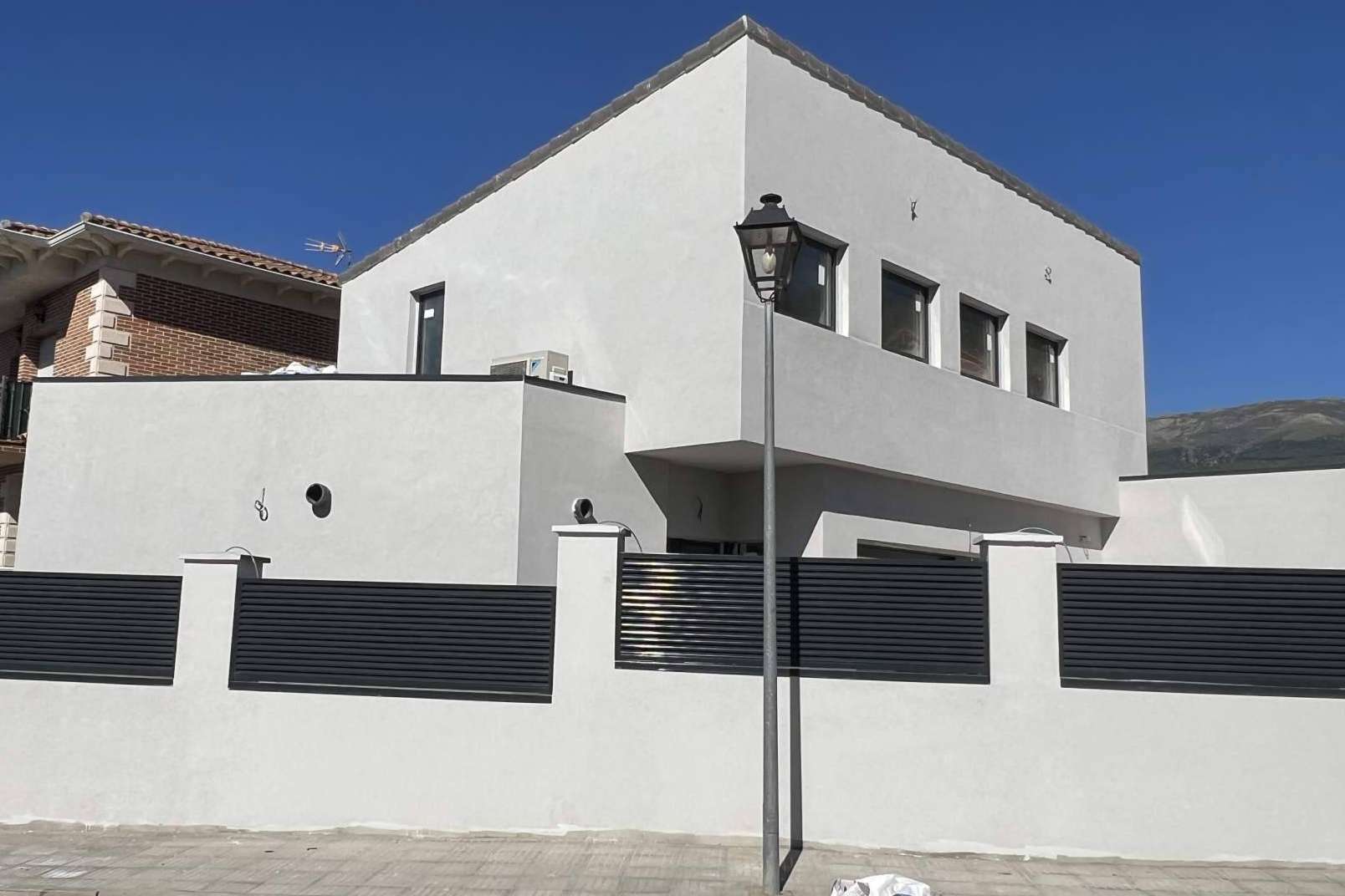 Los profesionales de Arsitek Studio ofrecen un enfoque moderno y sostenible en diseño arquitectónico