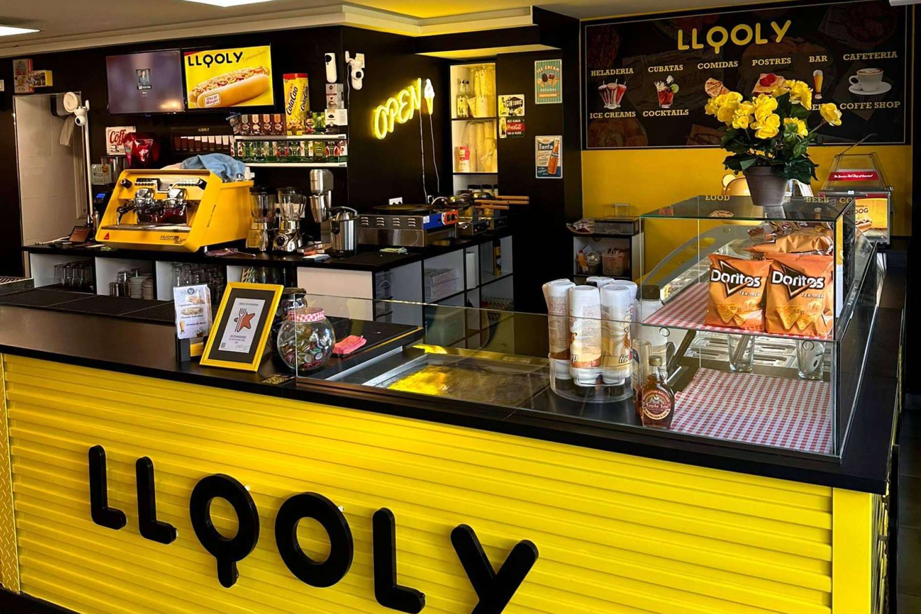 Llooly, la franquicia que ha llevado los sabores innovadores de los gofres con burbujas a España