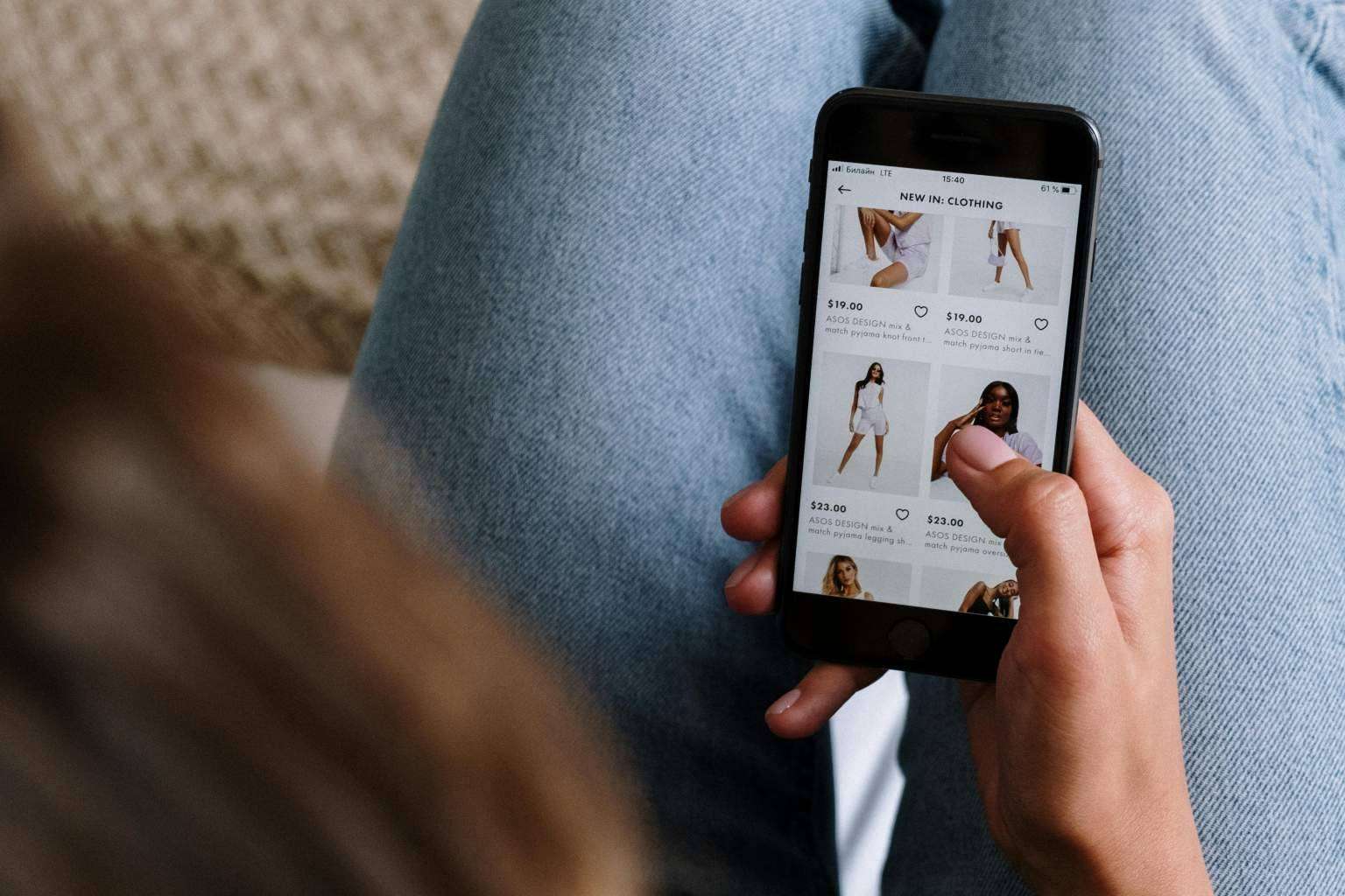 El comportamiento del consumidor en las redes sociales, según Somos Peces Voladores