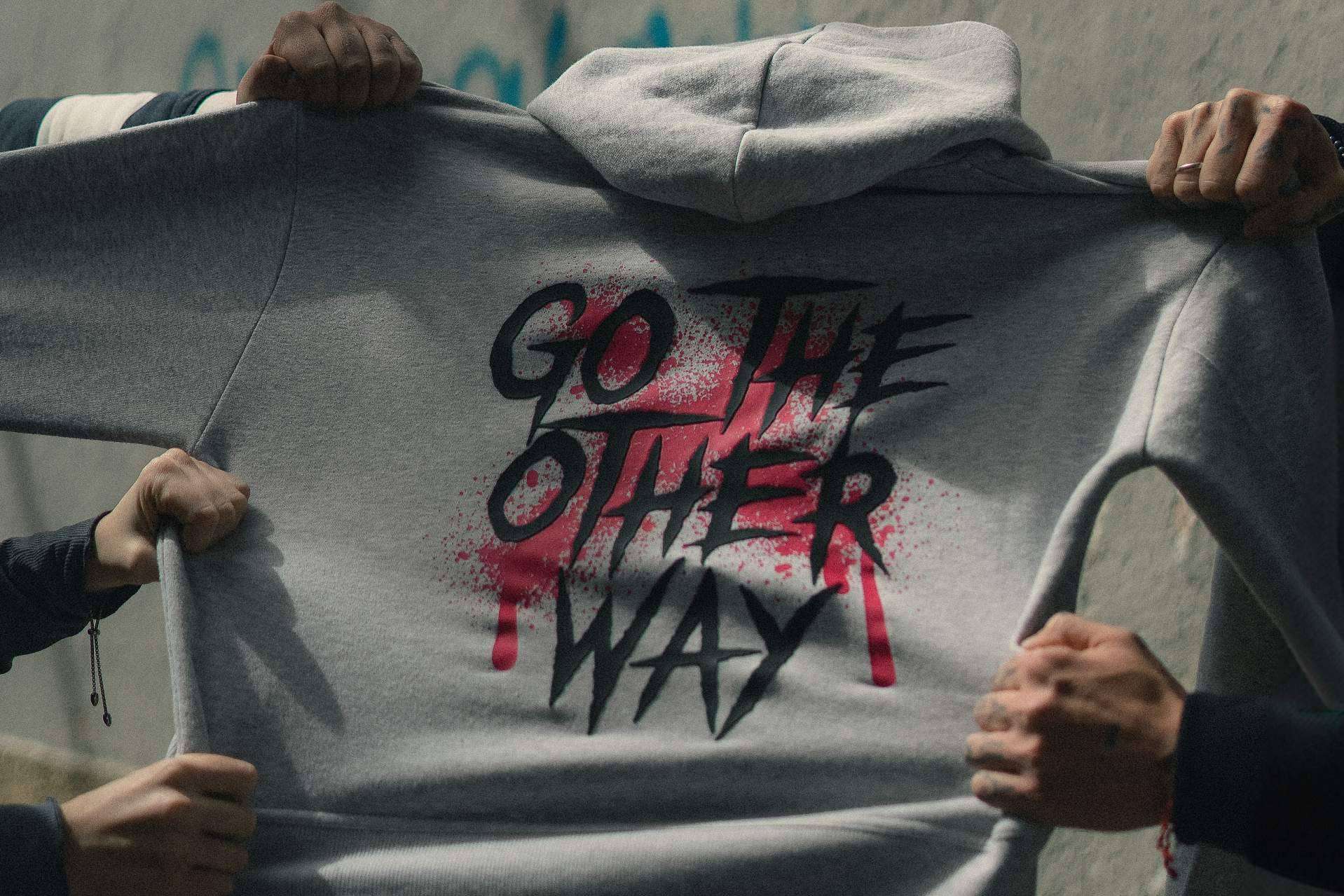 Rotherz se posiciona como líder en moda urbana, combinando estilo y sostenibilidad