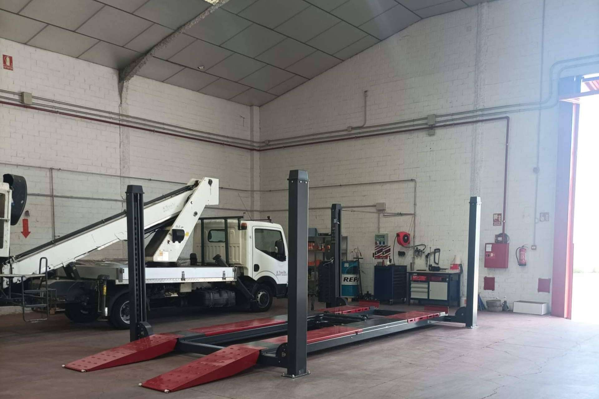 La empresa de alquiler y renting de vehículos industriales TransTel optimiza sus servicios en San Fernando de Henares