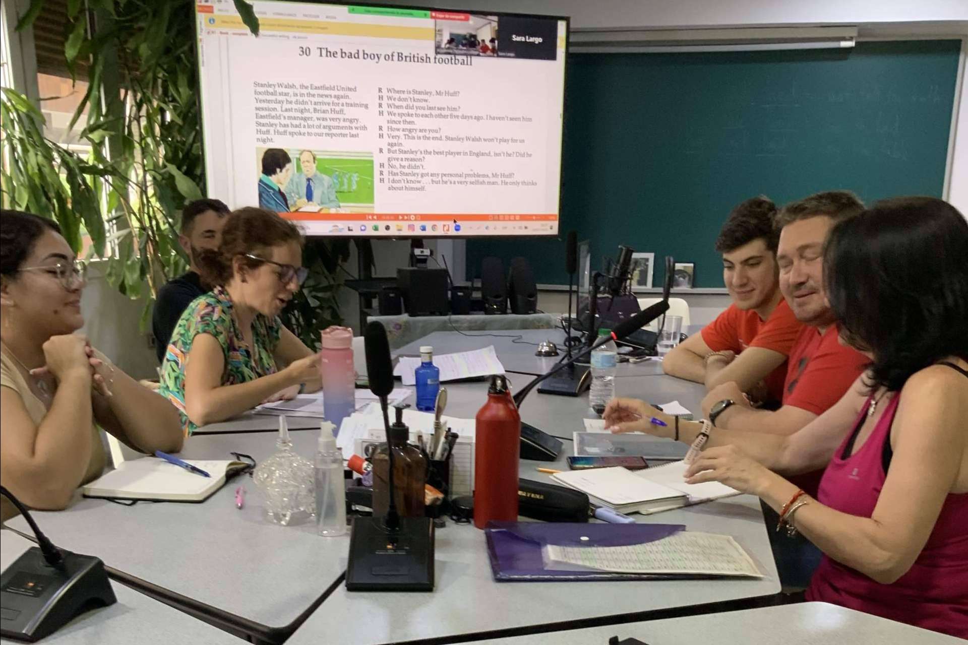 Clases de inglés avanzada para principiantes y niveles superiores en academia Dunedin College