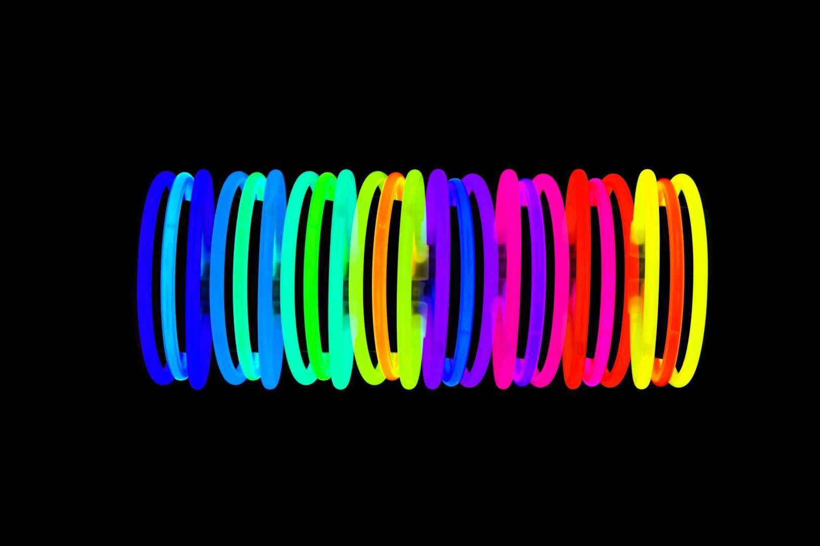 Pulserasparadiscotecas ilumina eventos con pulseras luminosas personalizadas