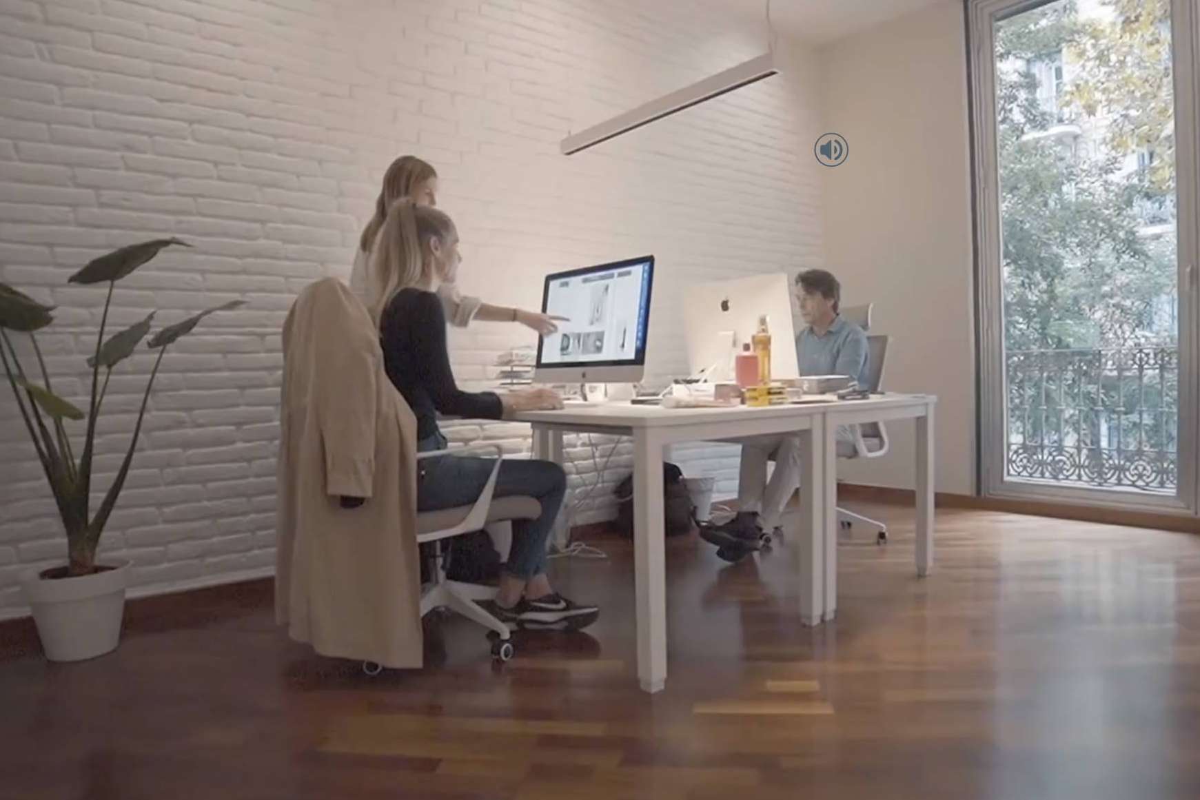 Cómo destacar en un mercado competitivo, Theyesbrand y su apuesta por el branding creativo
