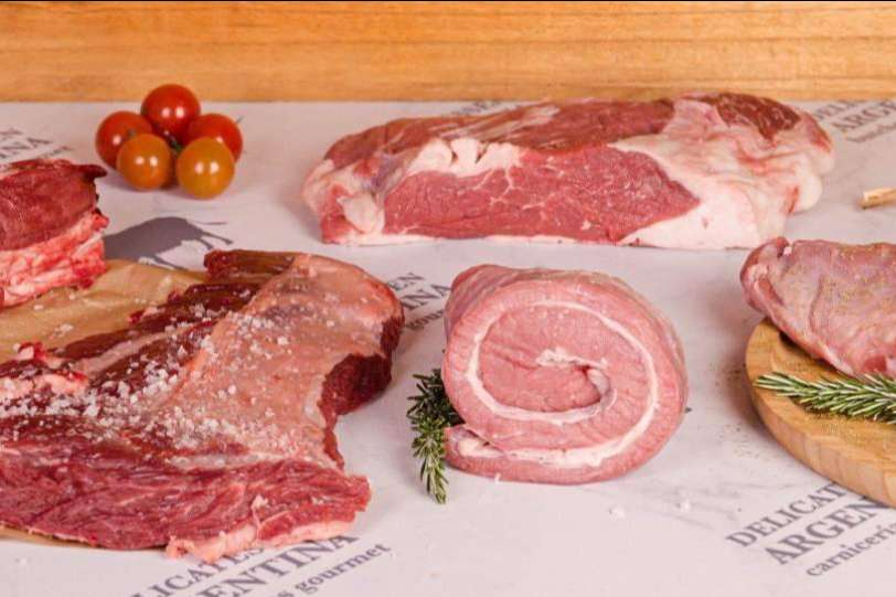 Molleja de ternera, bife de vacío y matambre; la propuesta navideña de Delicatessen Argentina