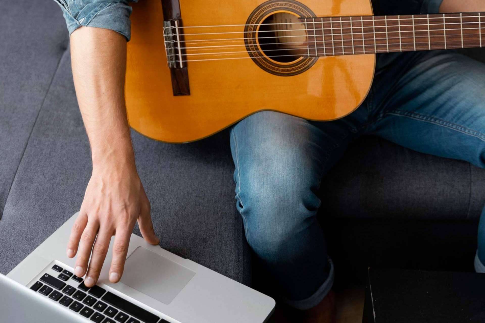 Flamencowa lleva la guitarra flamenca al móvil con lecciones accesibles para todos