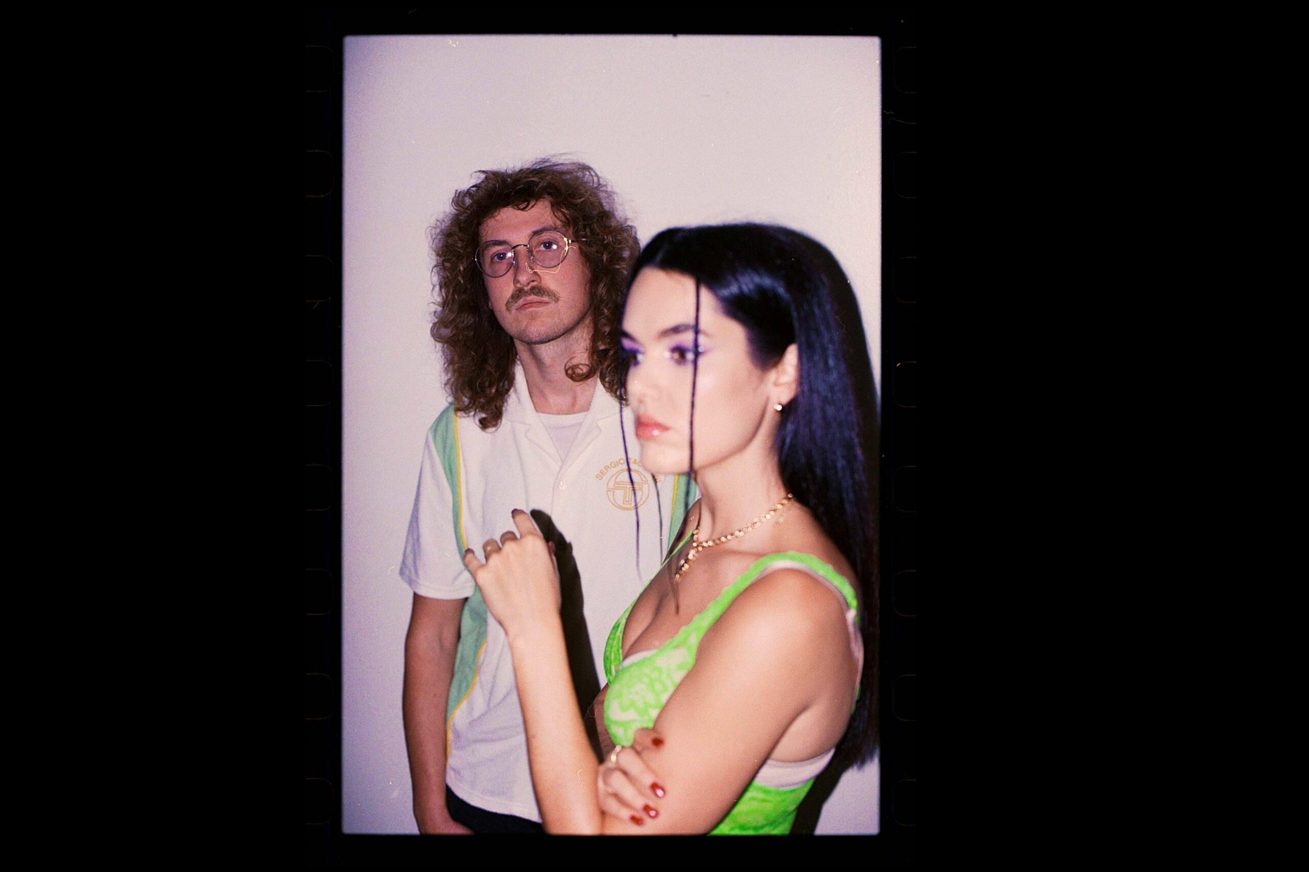 ATZUR su nuevo single 'NOW I’M HAPPY'