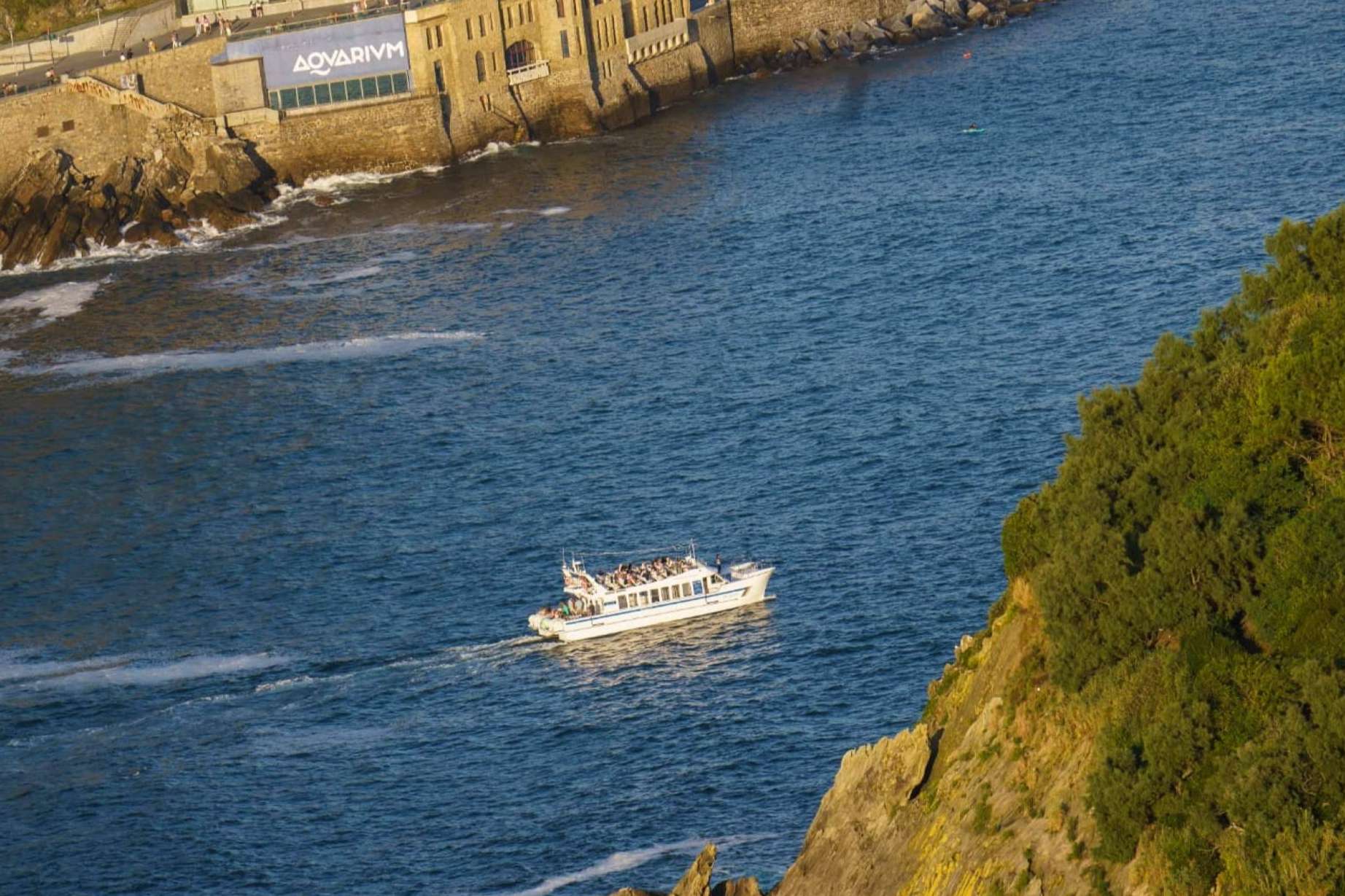 El Catamarán Finanzauto Ciudad San Sebastián en abril iniciará su navegación con 0 emisiones en Bahía de la Concha