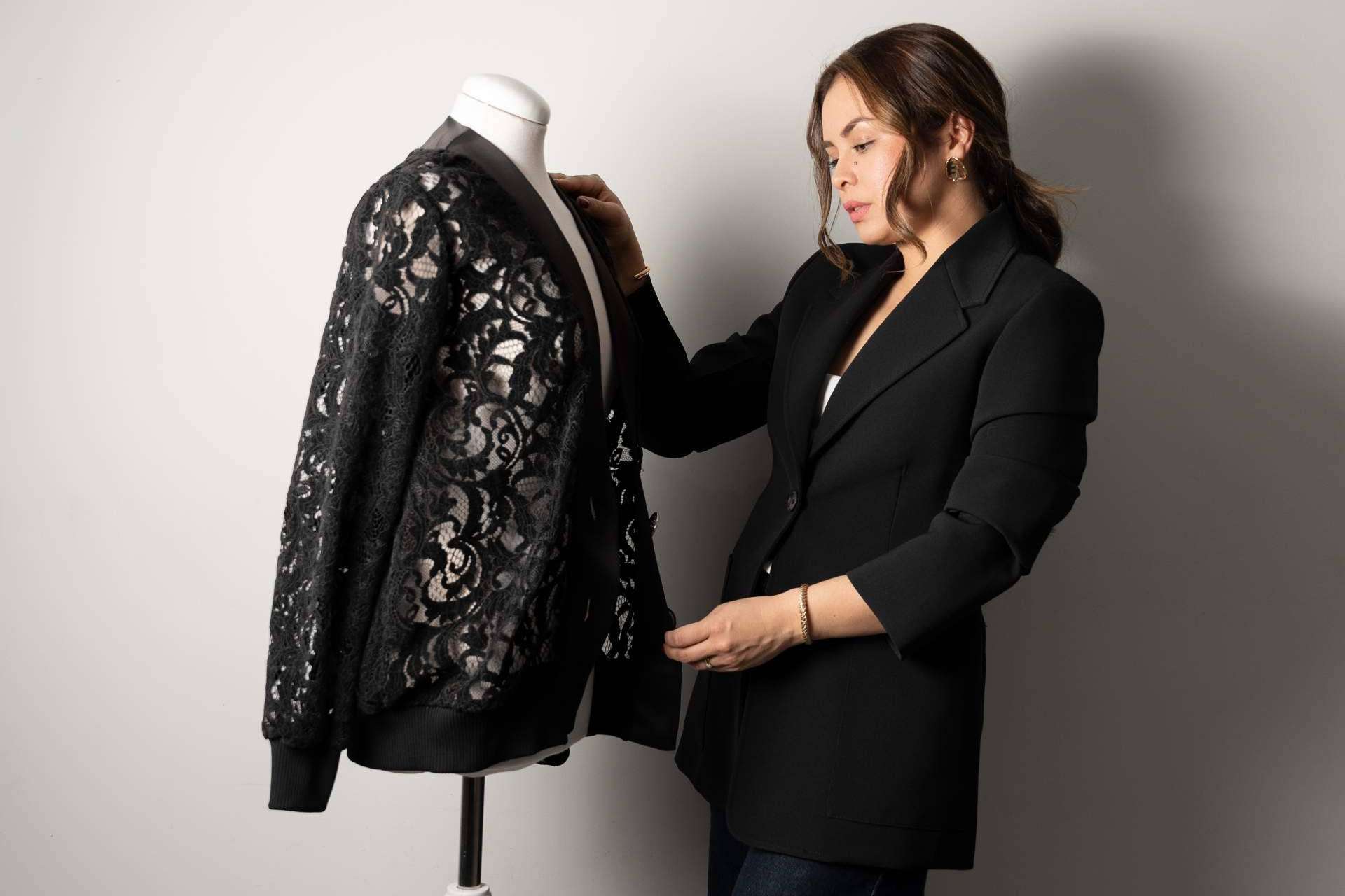 La elegancia del slow fashion; El arte de la moda sostenible y personalizada
