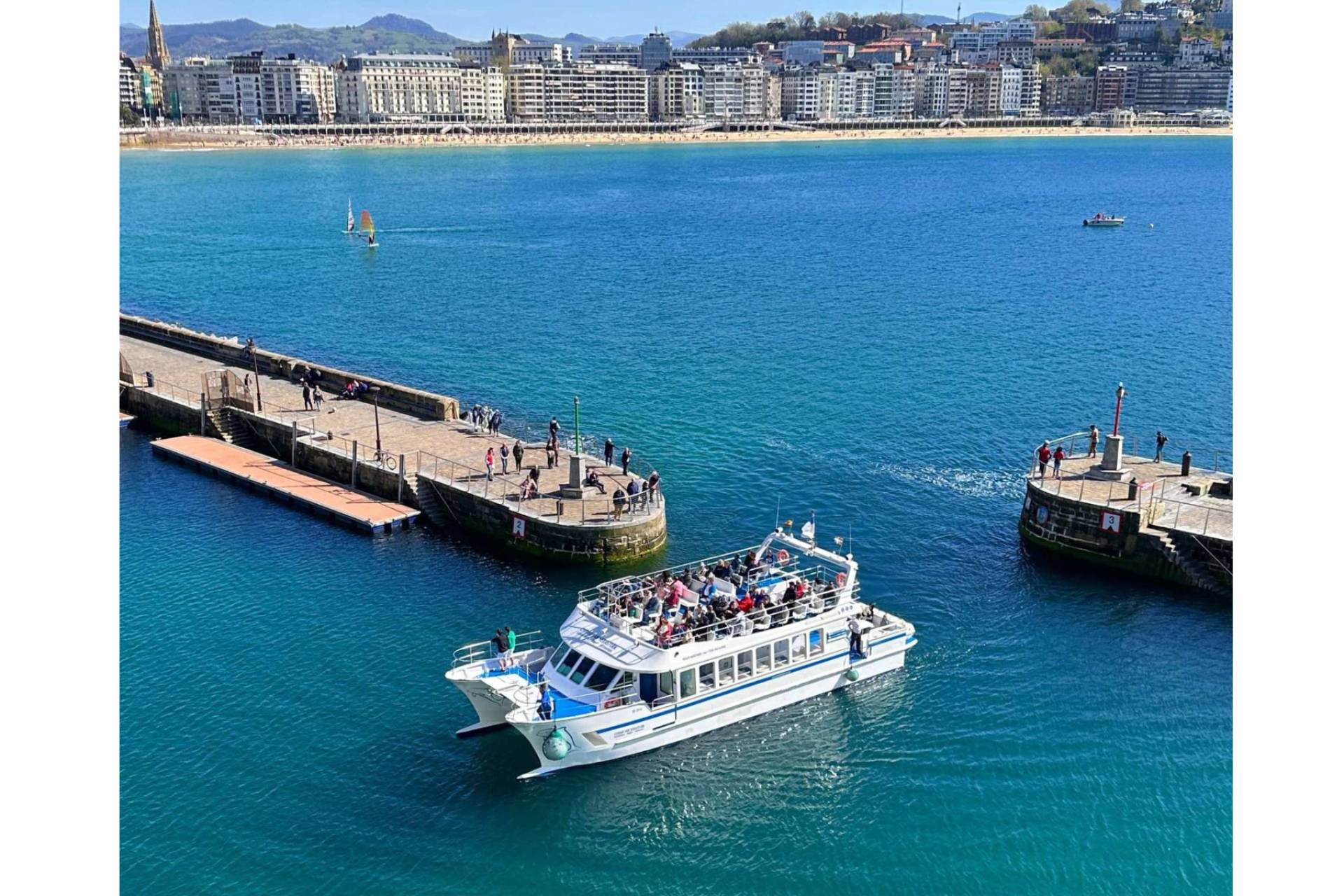 La navegación en completo silencio y sin emisiones llega a San Sebastián con Catamarán Finanzauto Ciudad San Sebastián