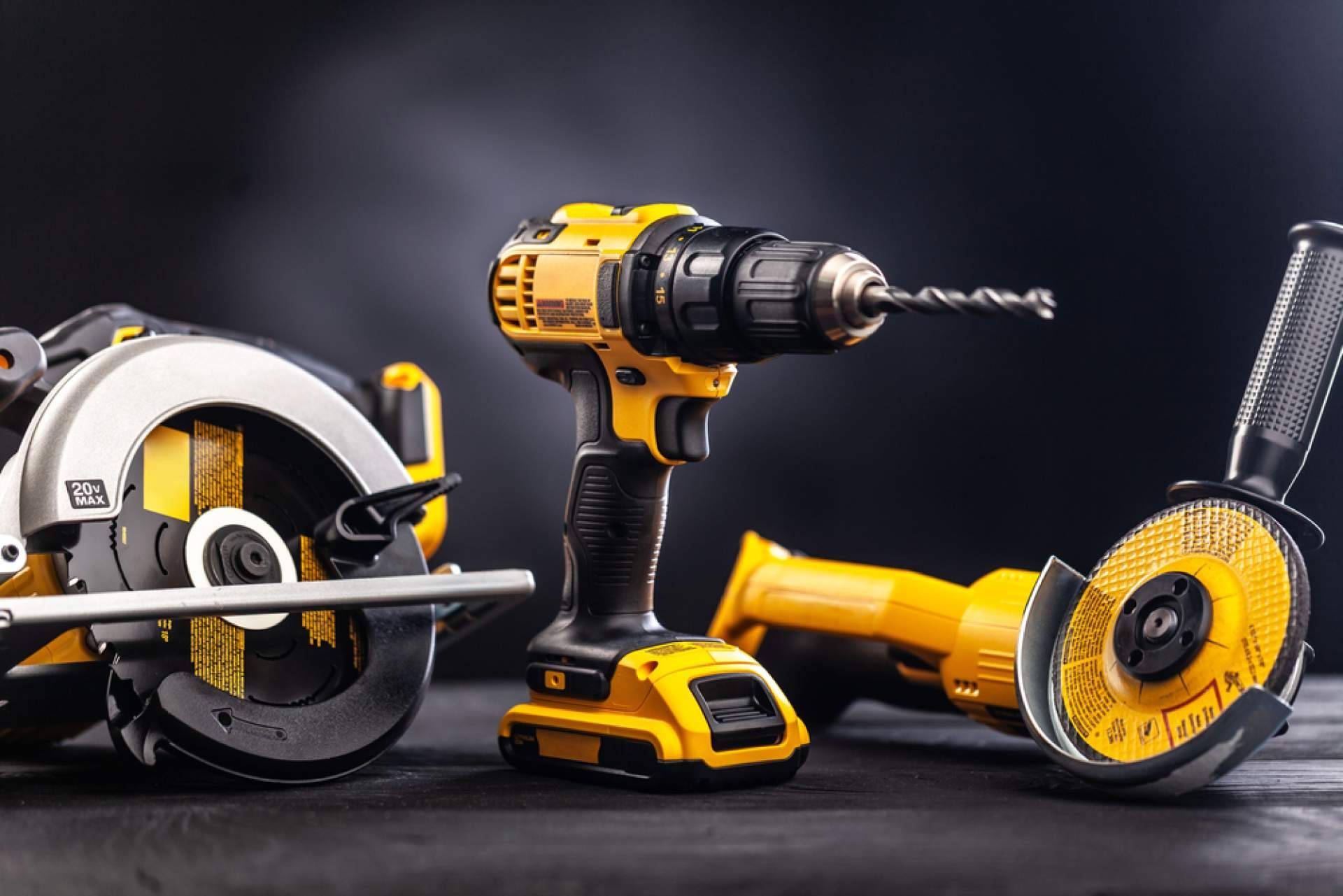 Mister Worker presenta la sierra de banco DeWalt 7492, precisión y potencia para trabajos profesionales
