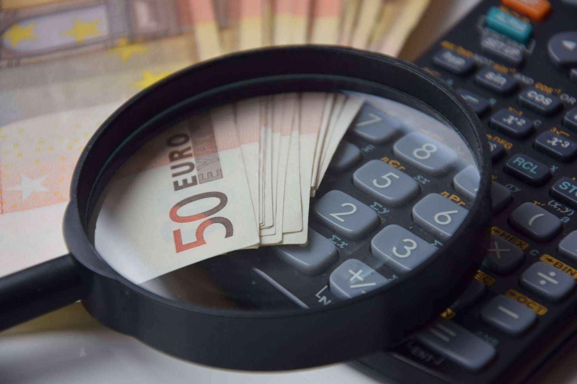 Cobratis alerta sobre el incremento de impagos en Europa debido a la crisis arancelaria de EE.UU.