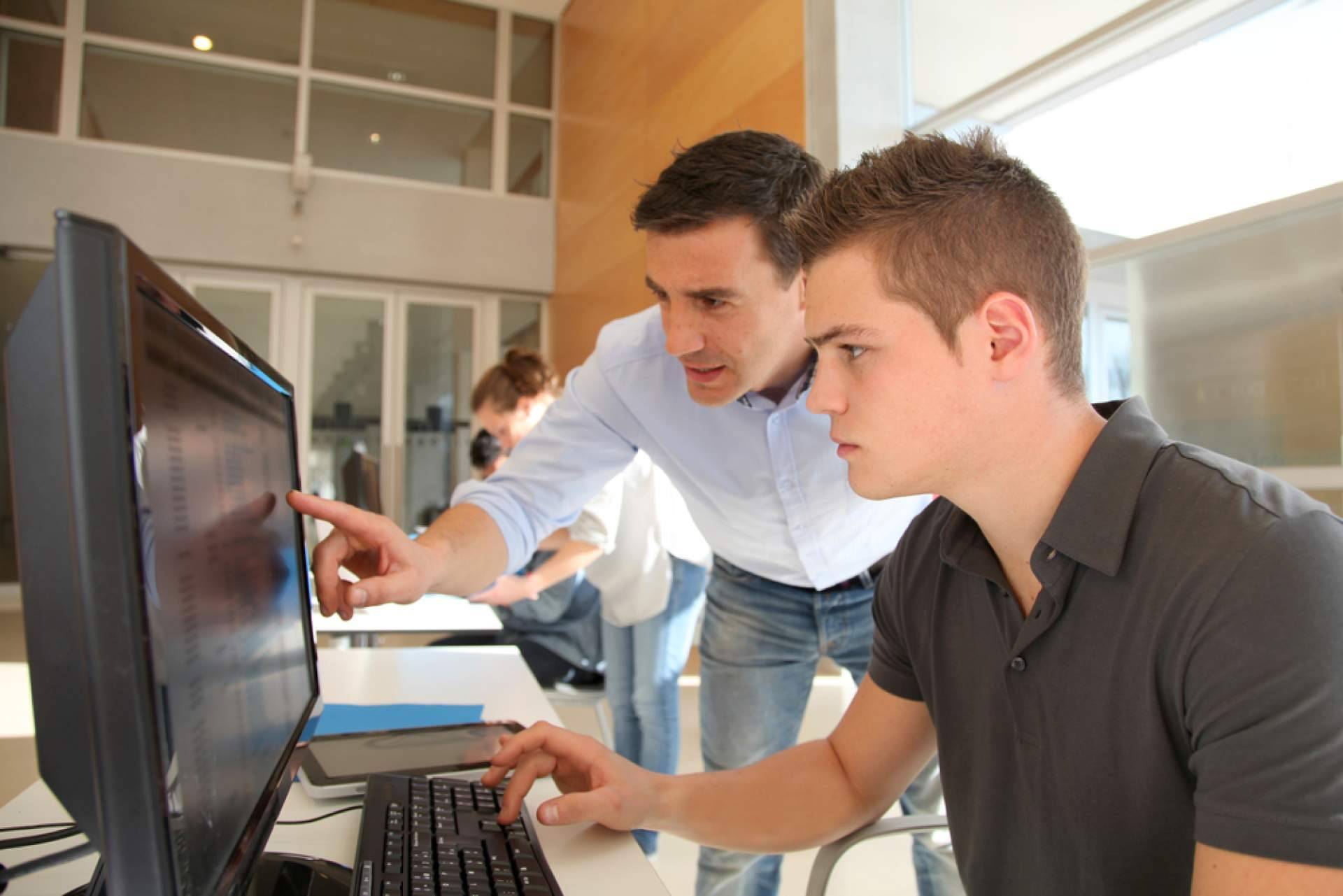 Oportunidades en informática de ocasión para la nueva temporada de primavera