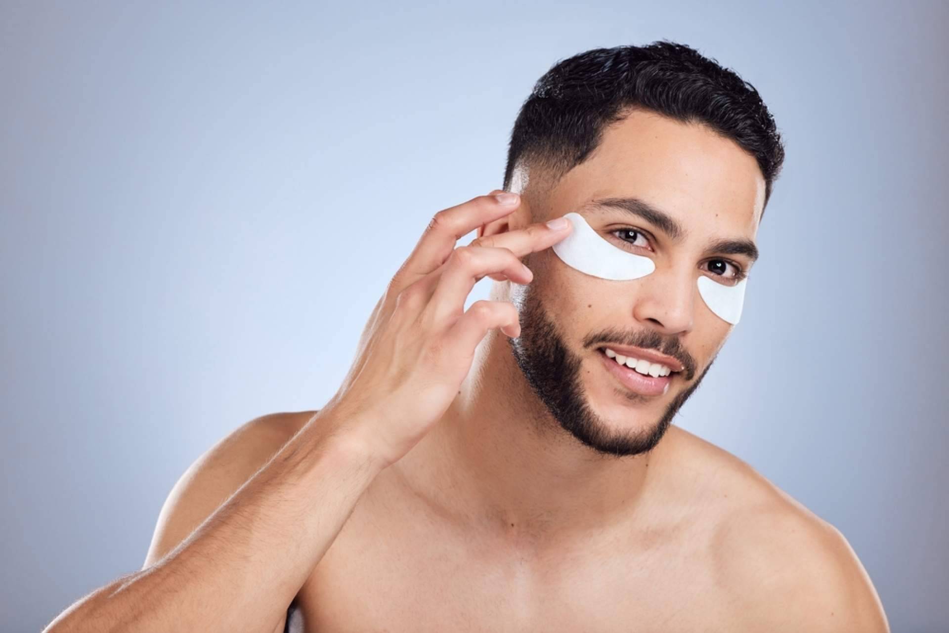 Rejuvenecimiento de la mirada, relleno de ojeras con ácido hialurónico en Centro Estética El Pilar en Madrid