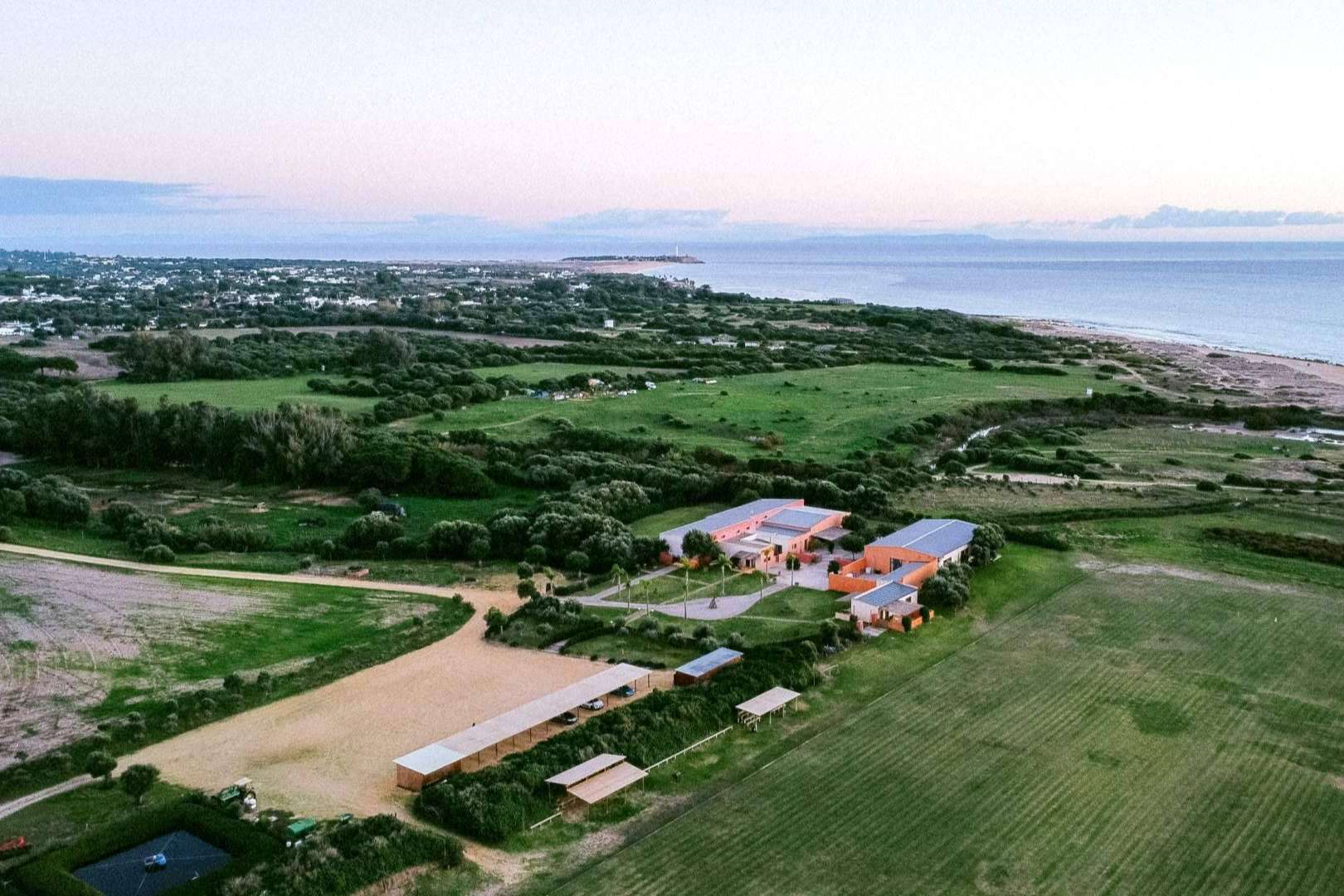 Trafalgar Polo Club; Exclusivos alojamientos de lujo frente al mar en la espectacular Costa de Cádiz