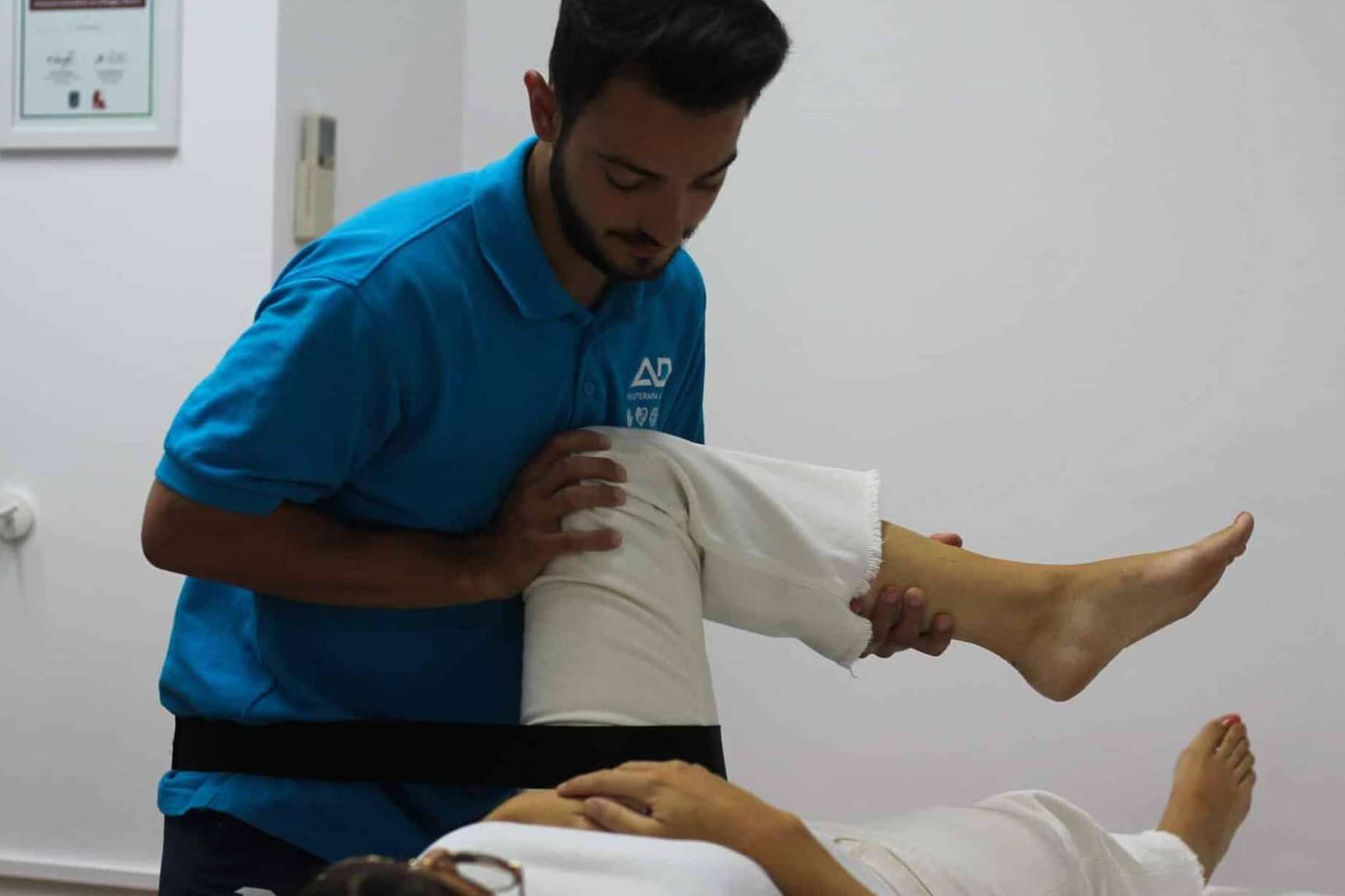 Clínica de fisioterapia en Valencia, AD Fisioterapia lidera con tratamientos avanzados y atención multidisciplinar