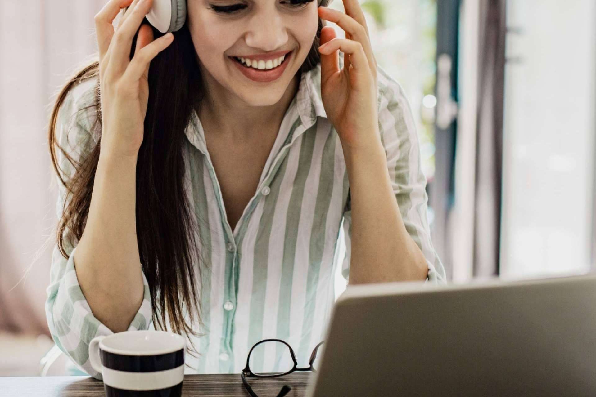 Aulas presenciales + Zoom; el nuevo modelo que facilita la ESO para trabajadores