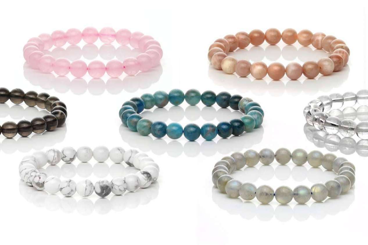 UniArt Minerales ofrece una amplia gama pulseras de minerales a través de su tienda online
