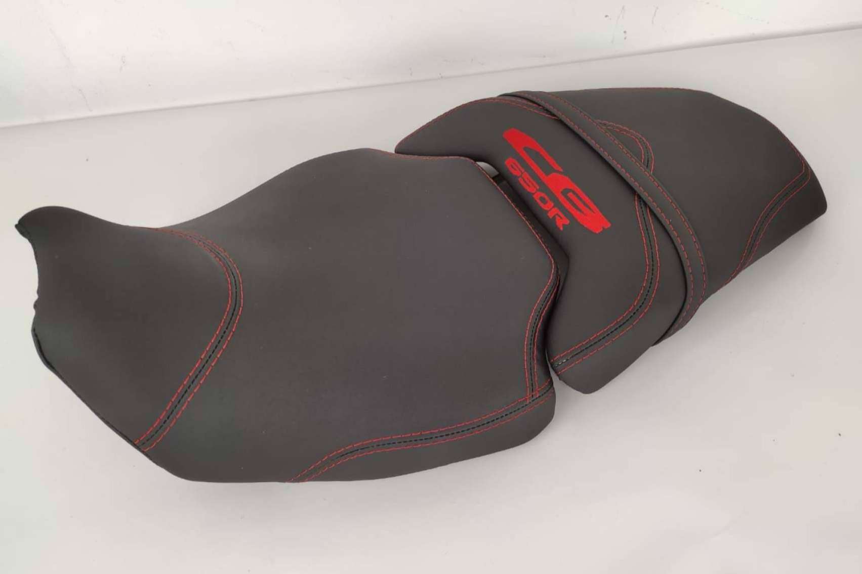 JM-FUNDAS transforma el asiento tradicional de moto en un componente técnico de mayor confort