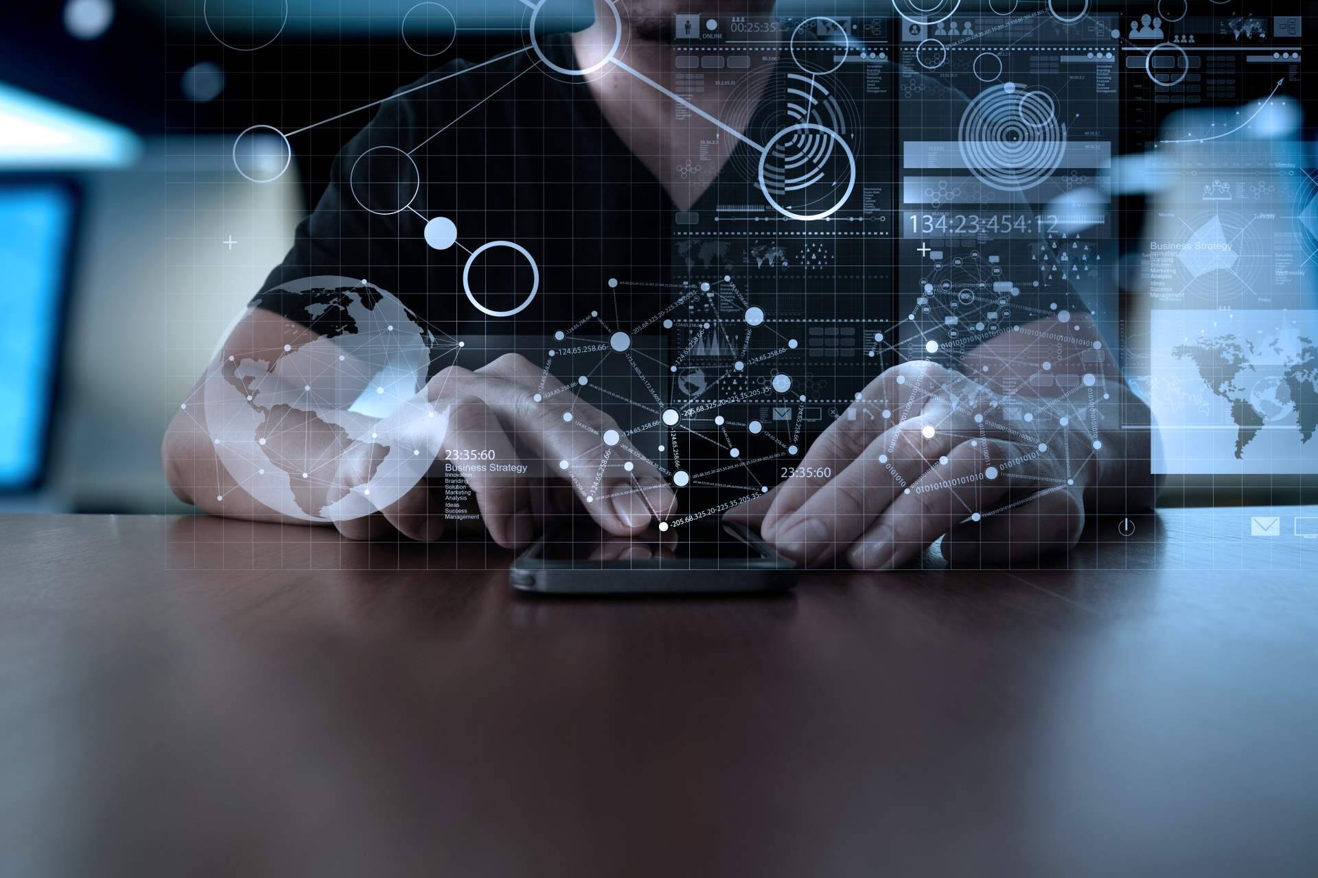 Poner en piloto automático un negocio digital; la propuesta de automatización de Israel Huerta