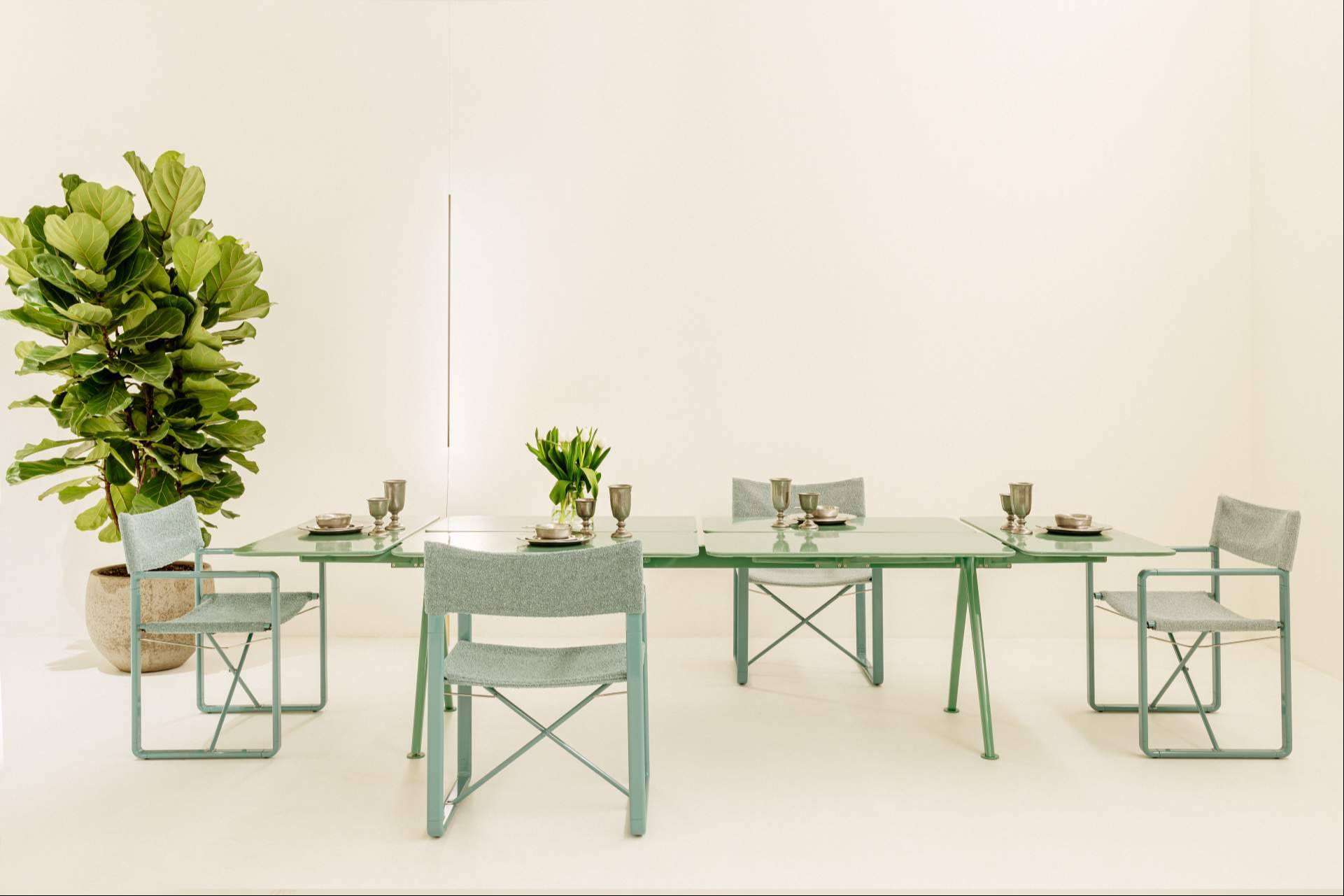 Diseño y técnica se encuentran en la exposición de Paola Lenti en NAHARRO