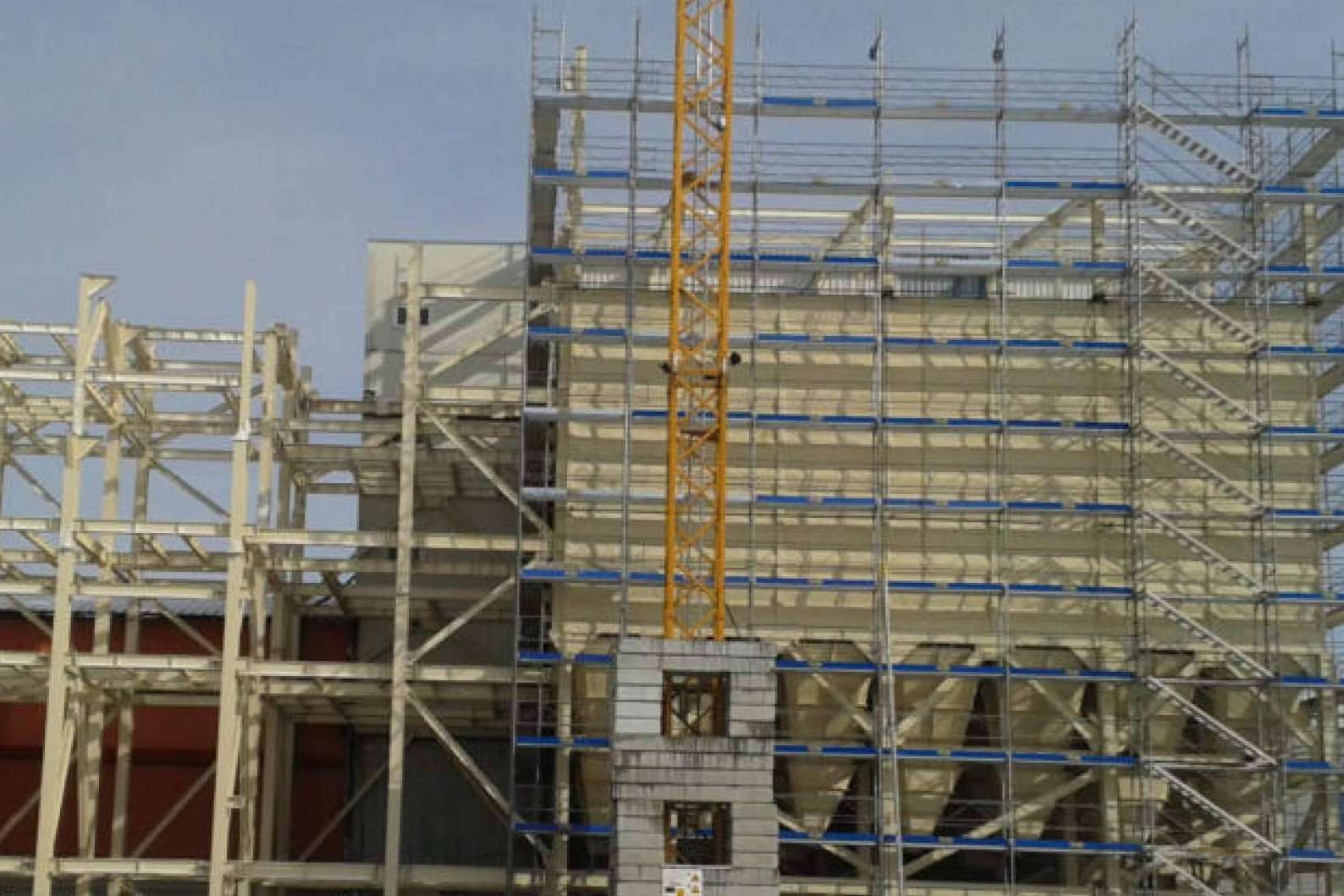 La compañía CMB potencia su gama de silos para agricultura con diseños para materias de espera y almacenamiento