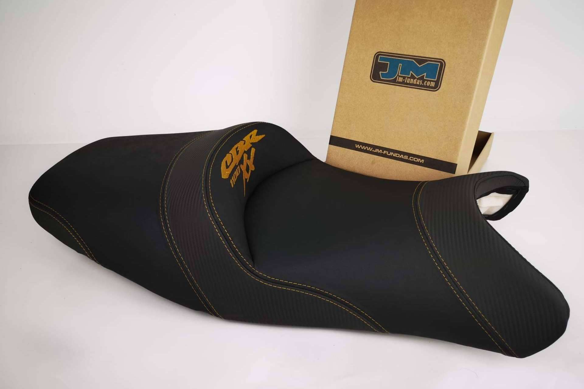 Fundas asiento moto personalizadas con soporte lumbar, nueva solución Pack Confort de JM-FUNDAS