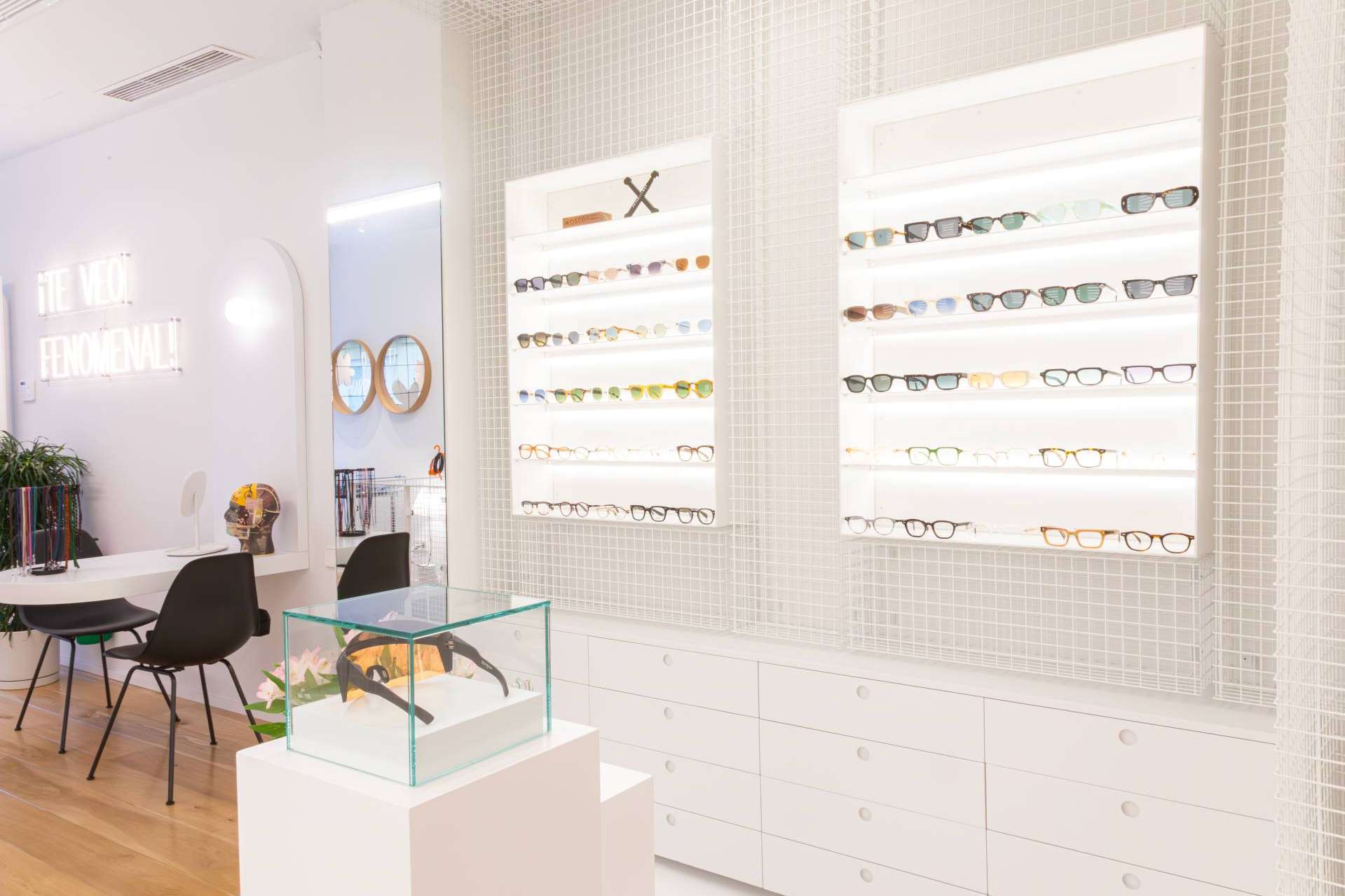 L'Atelier Ópticas celebra un año de diseño y cuidado visual en pleno corazón de Madrid