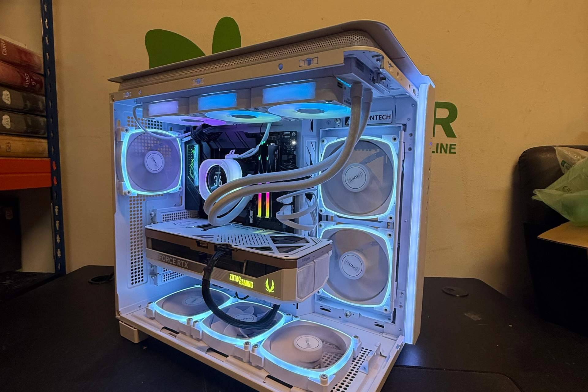 Aussar.es facilita la compra de un PC a medida con su configurador guiado y montaje profesional