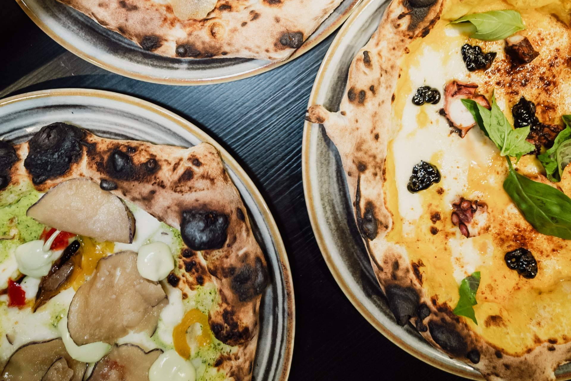 La nueva 'joya' de Barcelona que está rompiendo el modelo de pizzería; Spaccanapoli Pizzería