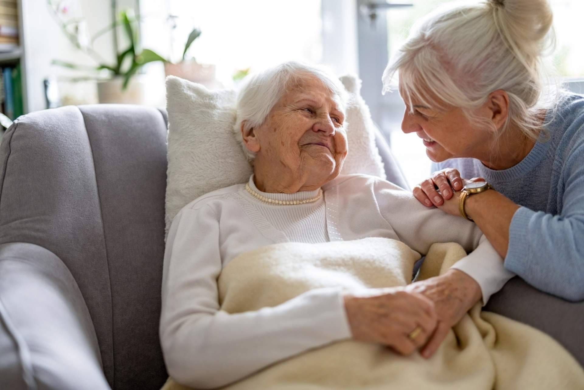 Apoyo integral en casa a pacientes con Alzhéimer mediante rehabilitación neurológica