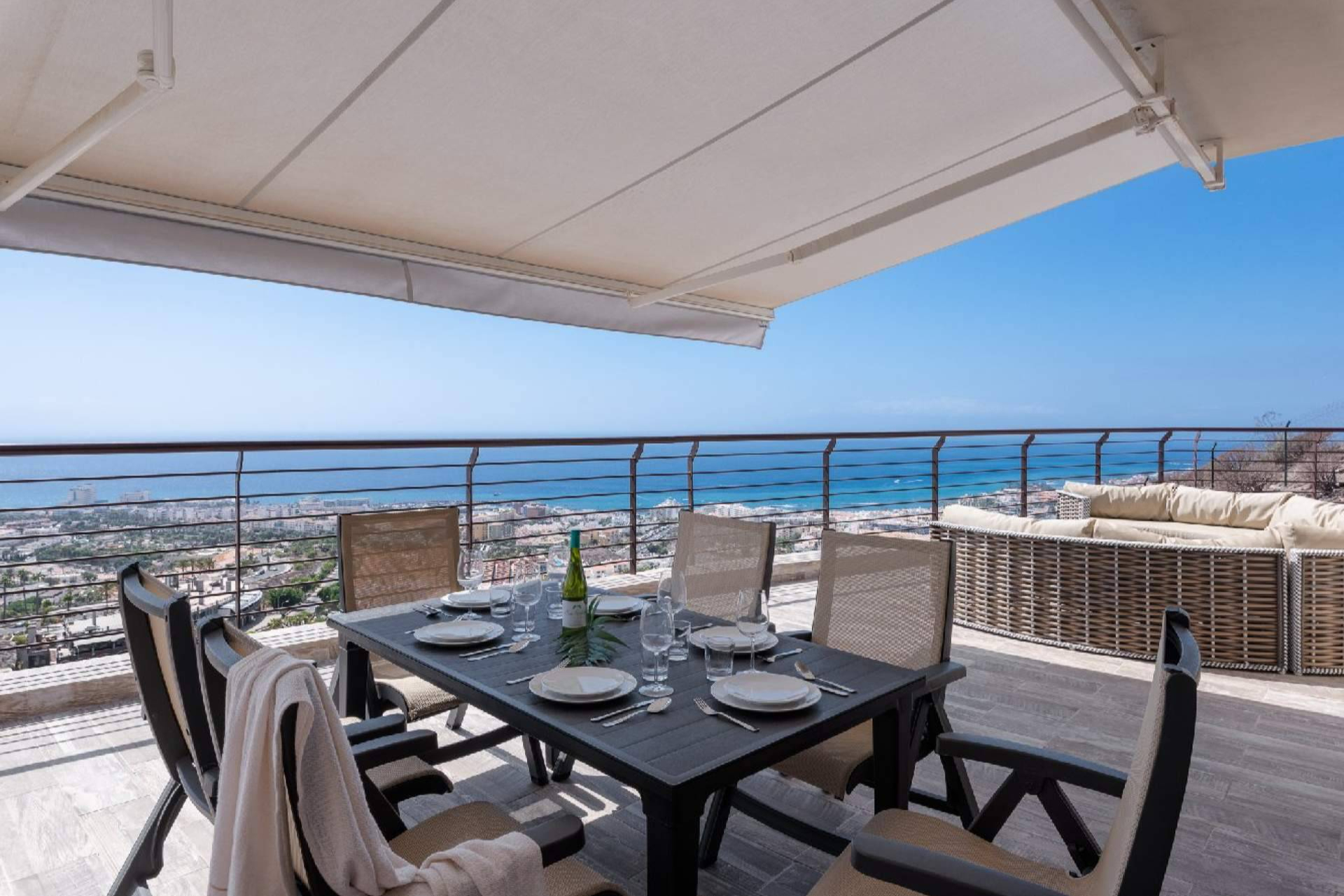 Villa en Tenerife Sur con coche de alquiler gratis