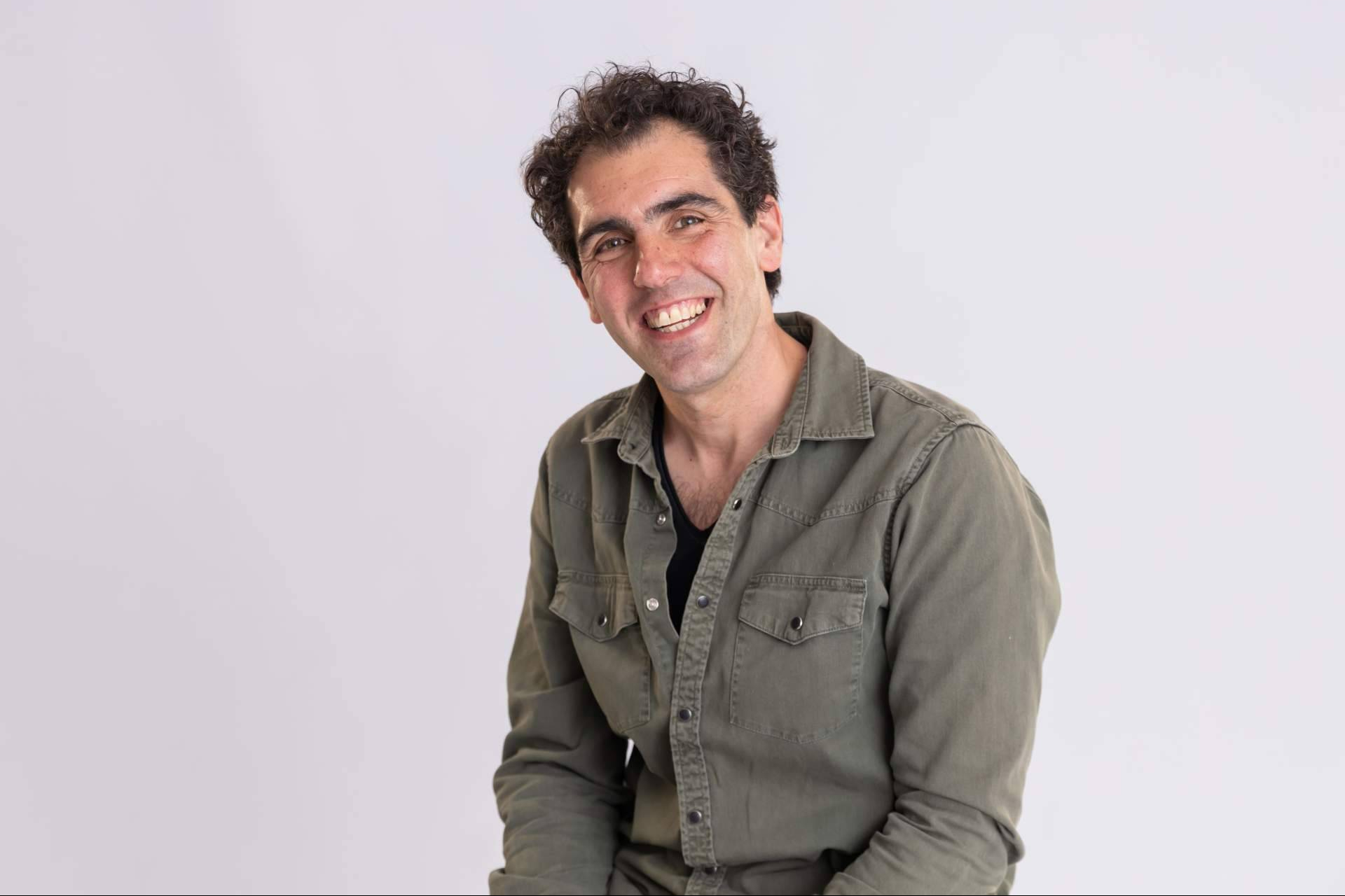 La compañía Adrián Conde estrena su primer espectáculo para adultos en el Teatro Jovellanos de Gijón