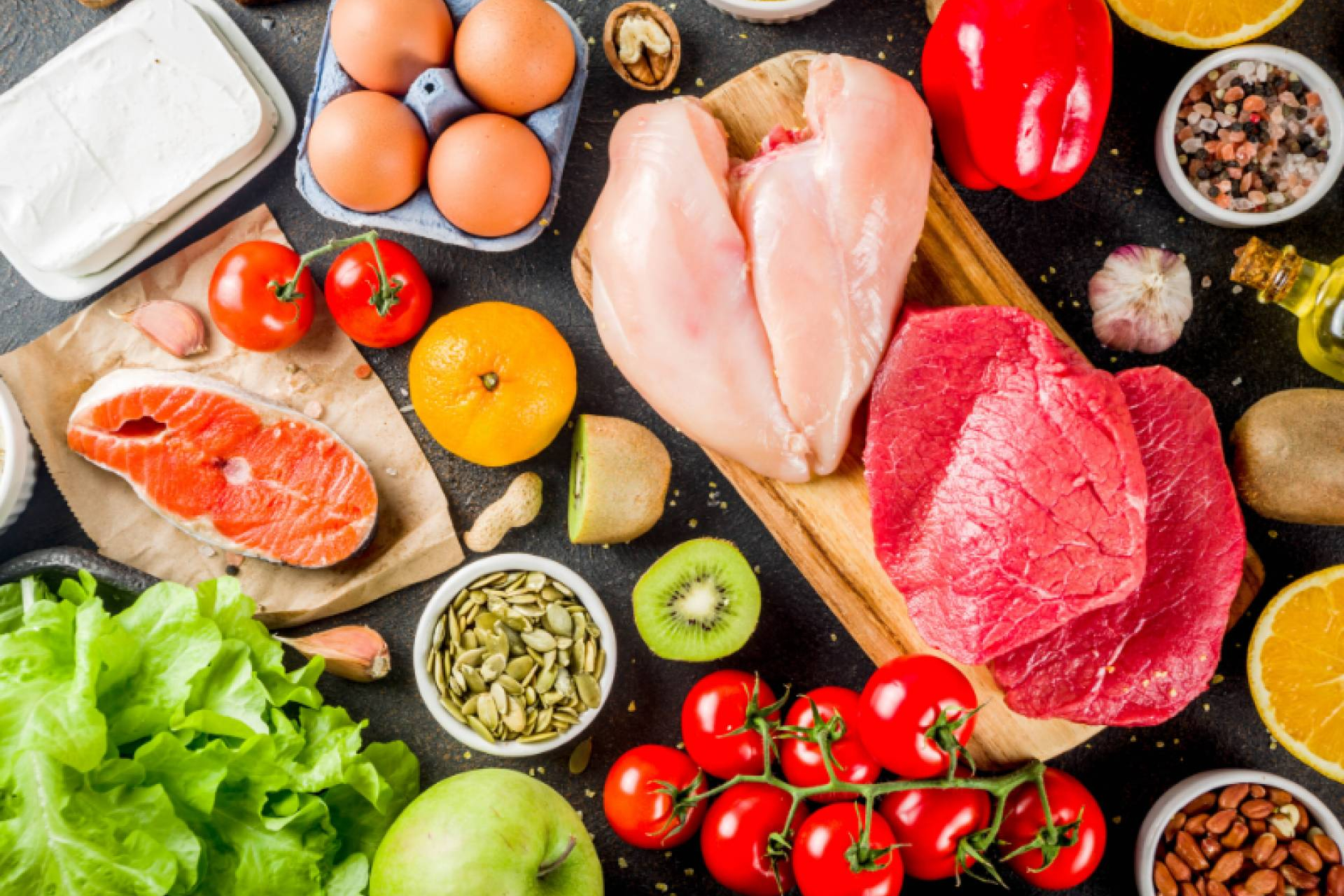 Experto en Psiconeuroinmunología Clínica; 'Se puede comer saludable sin sufrimiento ni dietas estrictas'