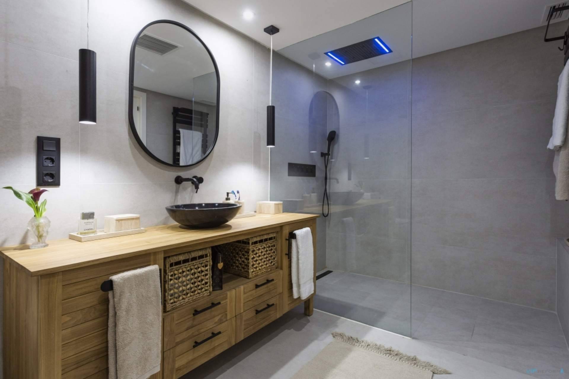 Más profesionales para reformas de baños en la red de VIP Reformas
