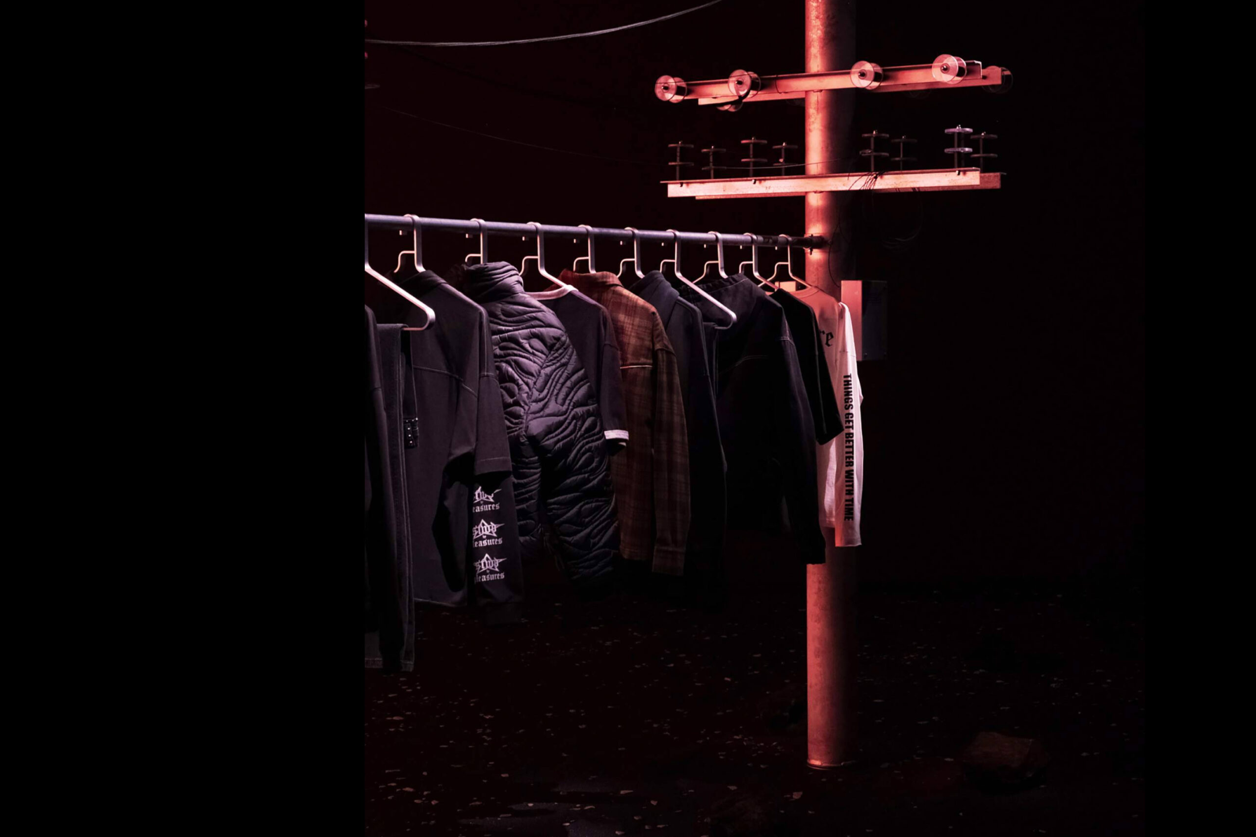 Pull&Bear lleva su universo creativo al Pompidou junto a PLEASURES, de la mano de la mano de Wildbytes
