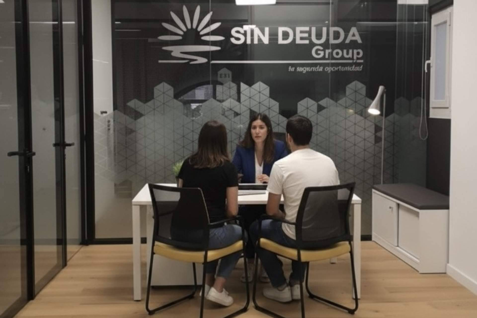 Sin Deuda Group desembarca con fuerza en Madrid, Valencia y Sevilla