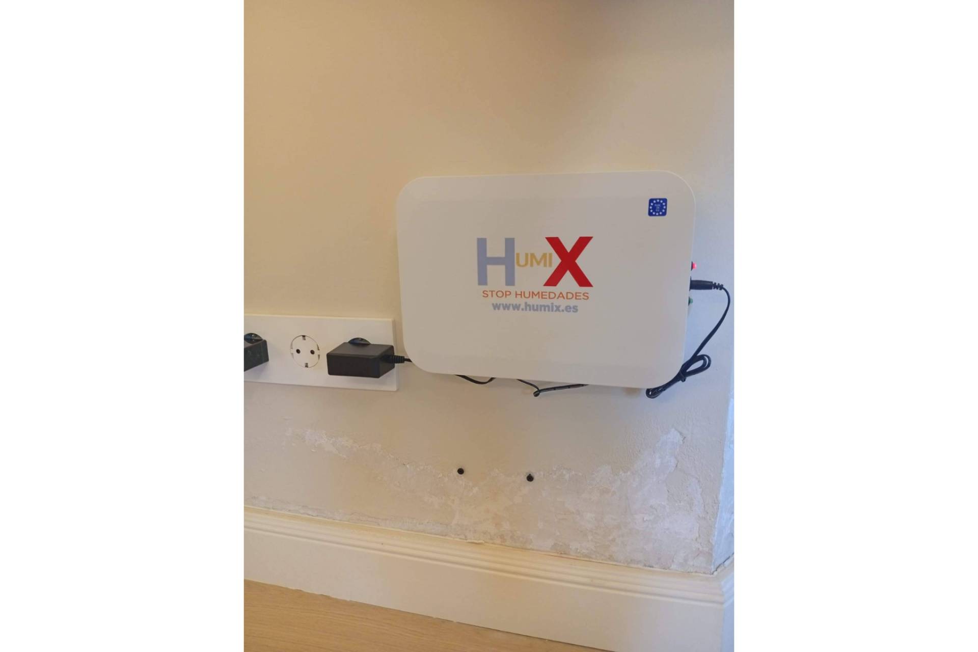 Humix protege parkings, naves y comunidades de la humedad
