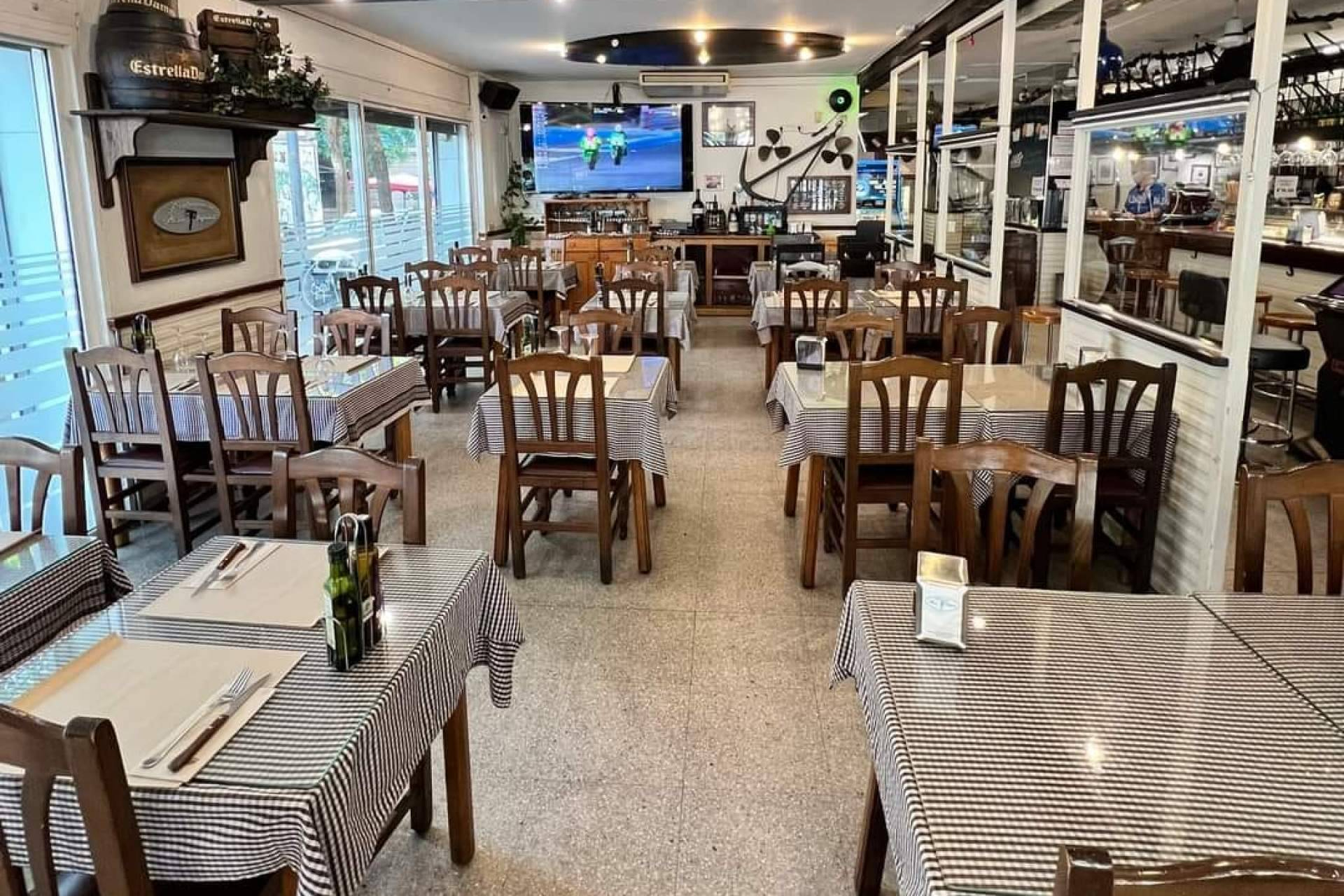 Pasa Tapas, el restaurante para grupos en Barcelona con esencia mediterránea y trato cercano