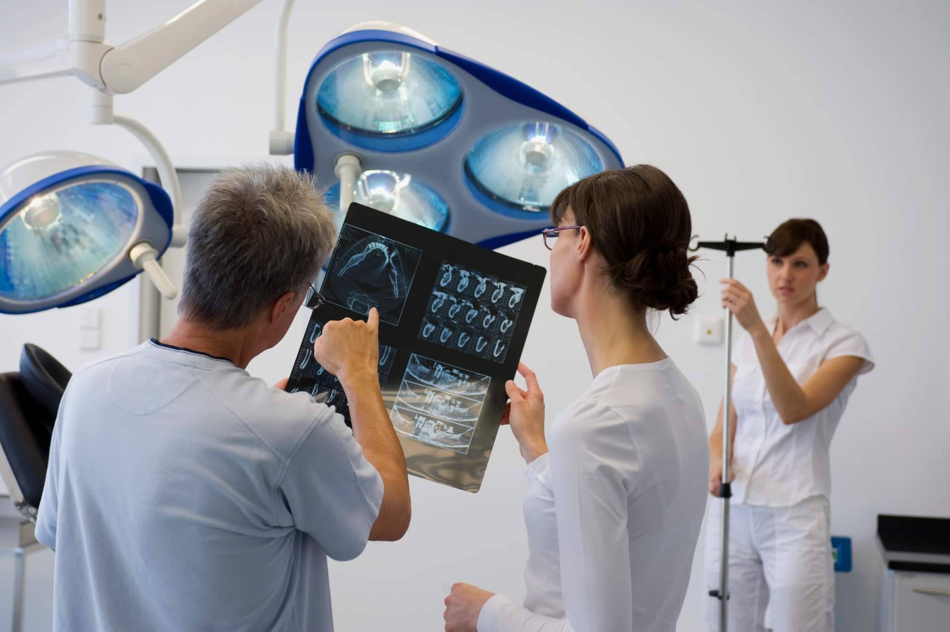 Clínica Calvo de Mora impulsa su liderazgo en cirugía maxilofacial en Madrid con servicios dentales de alta especialización