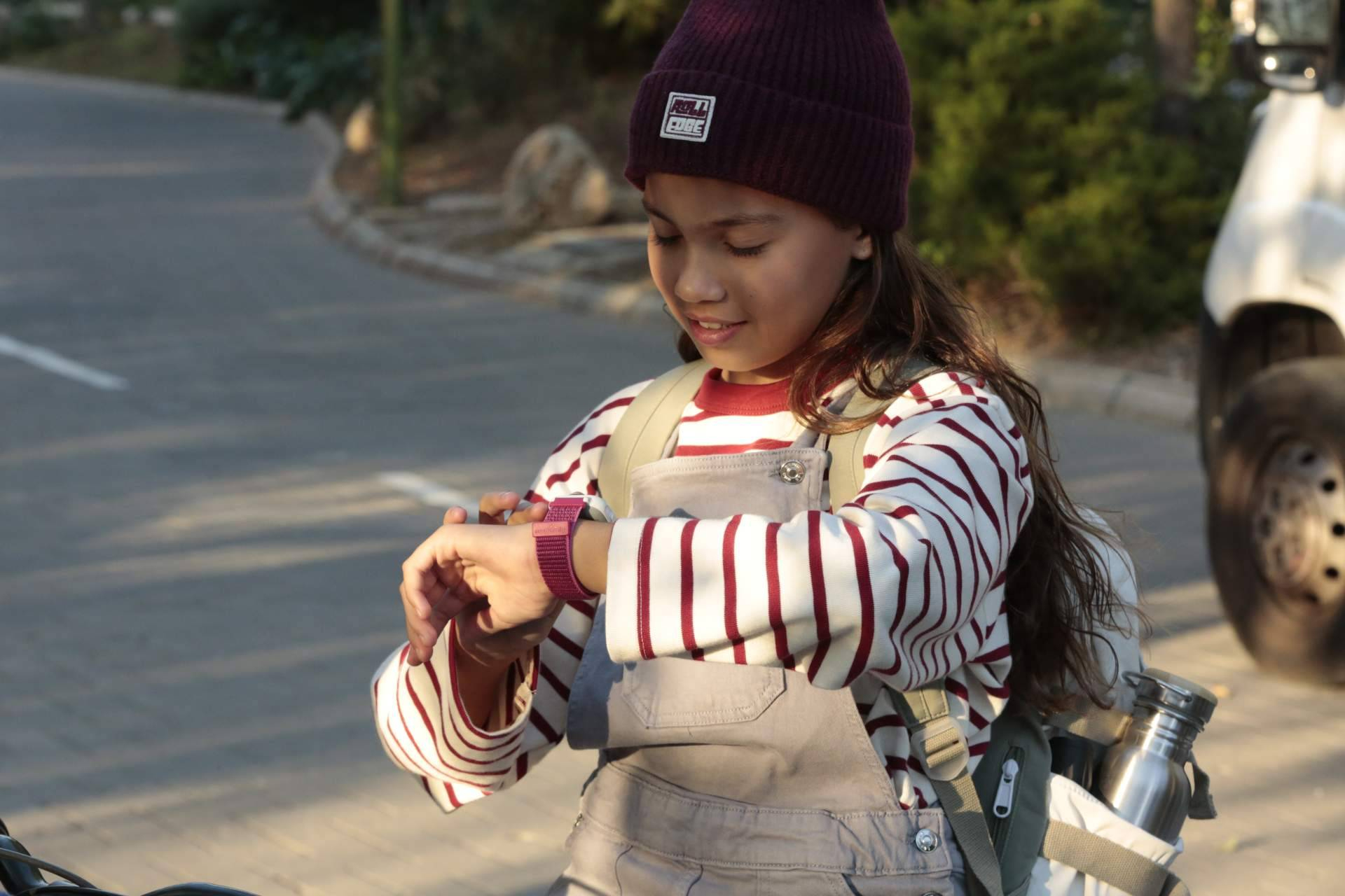 Seguridad familiar wearable en el primer dispositivo; la propuesta de SaveFamily para la infancia conectada