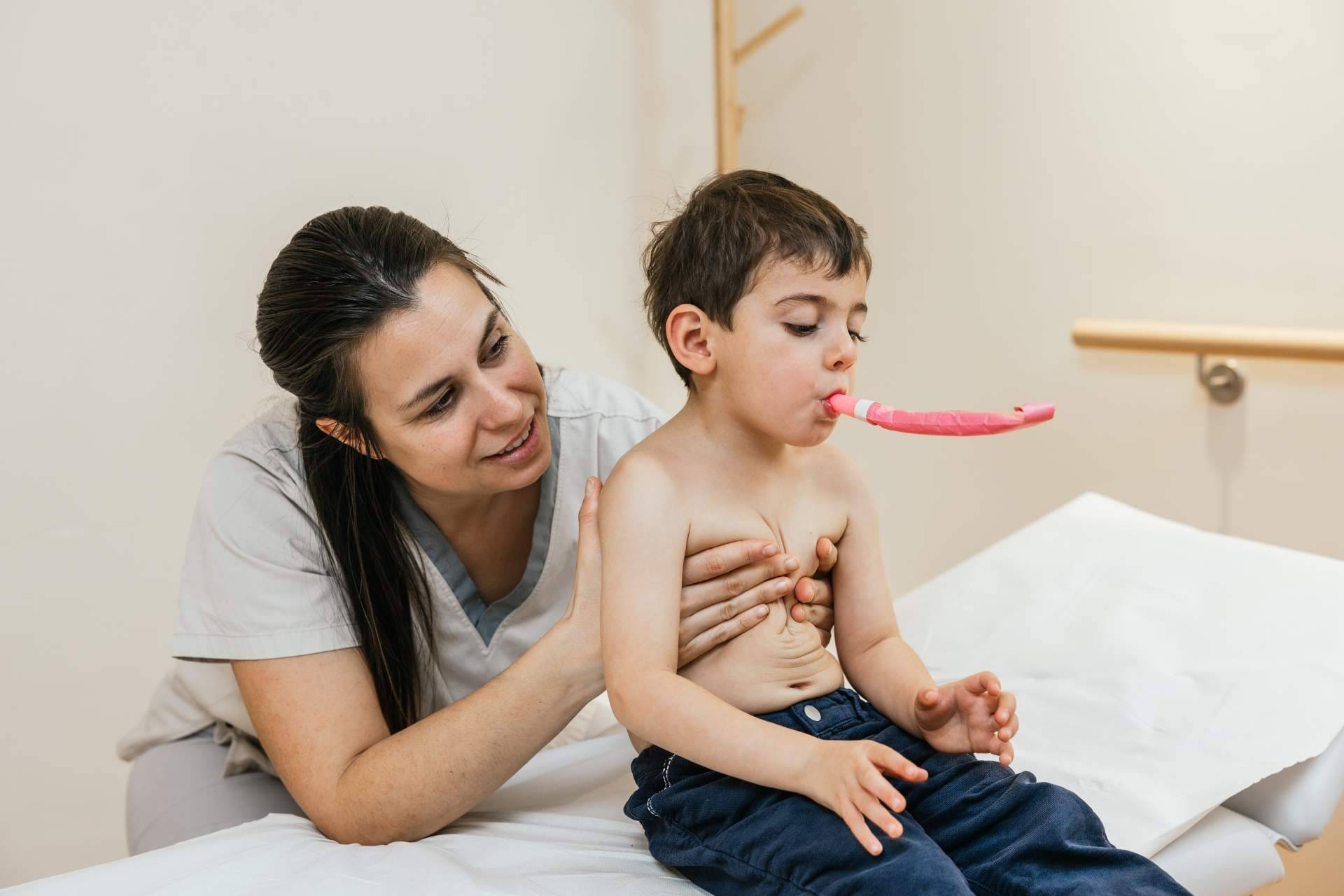 La fisioterapia como apoyo terapéutico en procesos respiratorios infecciosos