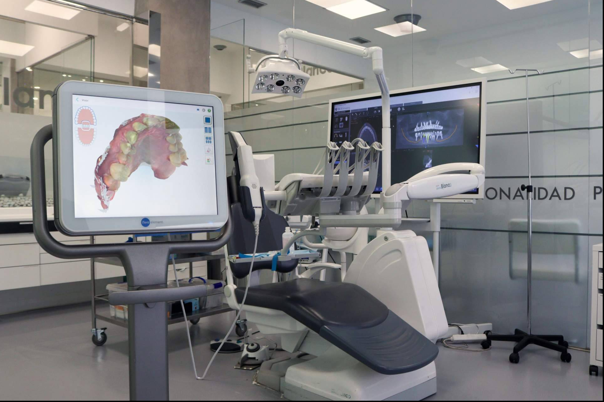 La técnica que usa Salud Dental Blanco para implantar dientes a pacientes sin hueso suficiente