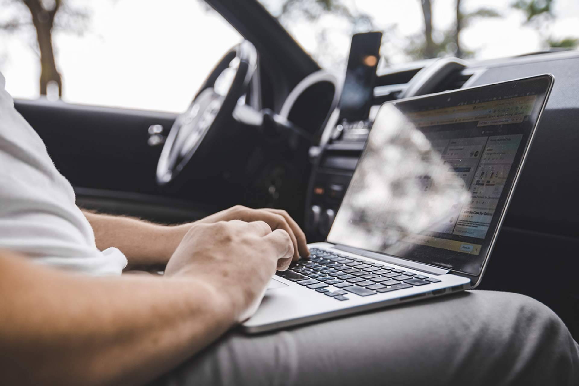 Préstamos con coche como aval, solución flexible ante necesidades de liquidez