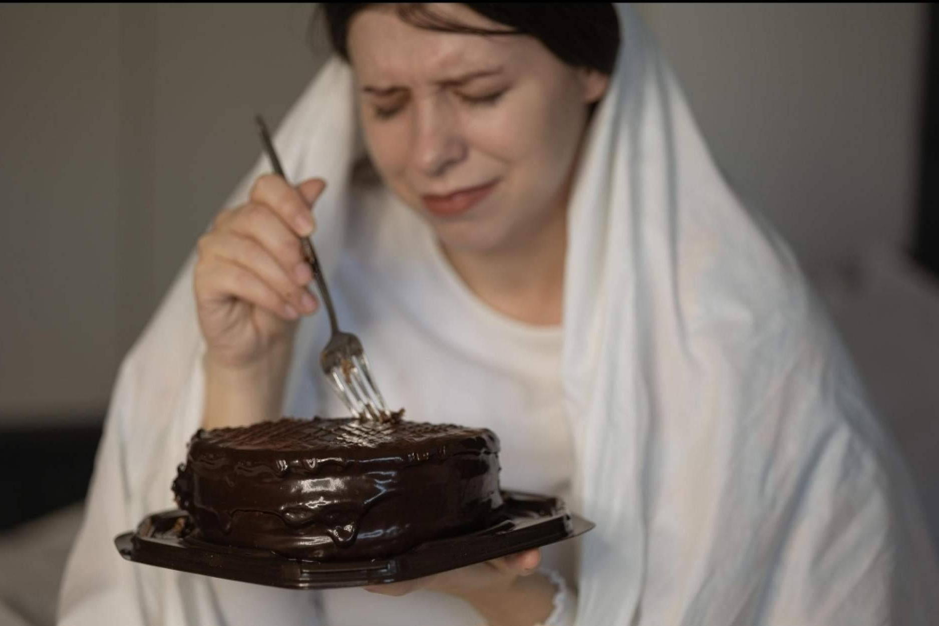 Juana Fernández, psicóloga y nutricionista; es la tensión, no la comida, lo que provoca los atracones