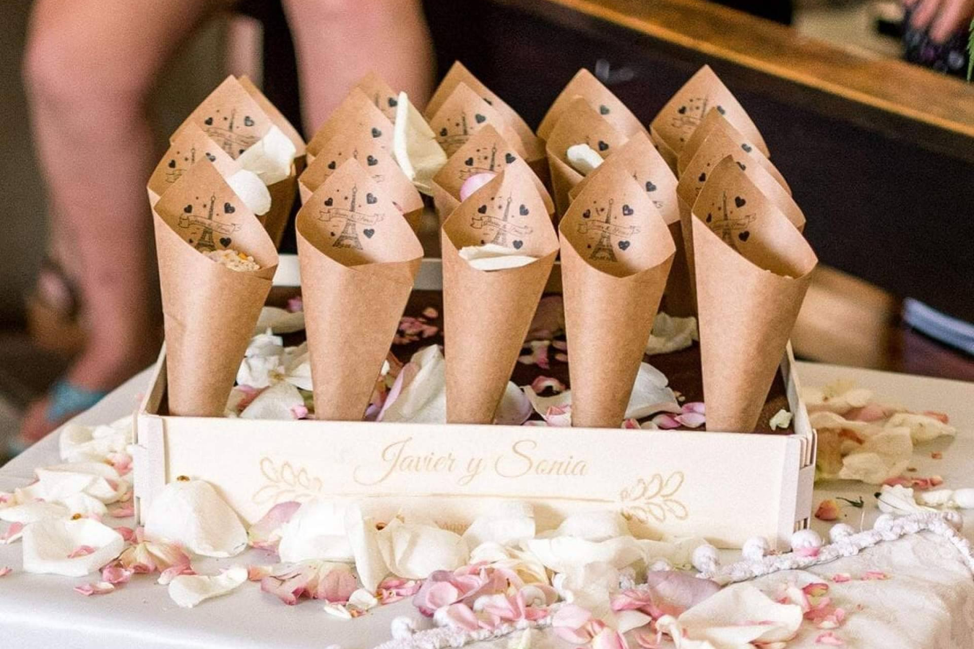 Cajas personalizadas para bodas y comuniones; detalles únicos con Sincla
