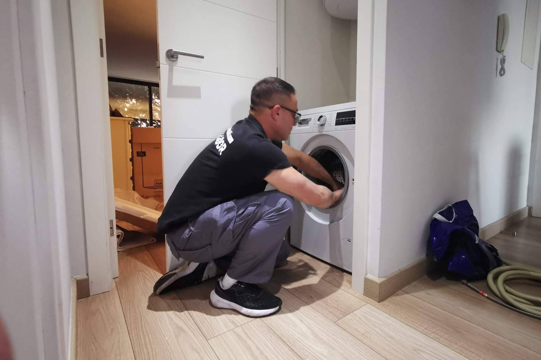 Arreglo a Domicilio refuerza su servicio de reparación de electrodomésticos en Tenerife