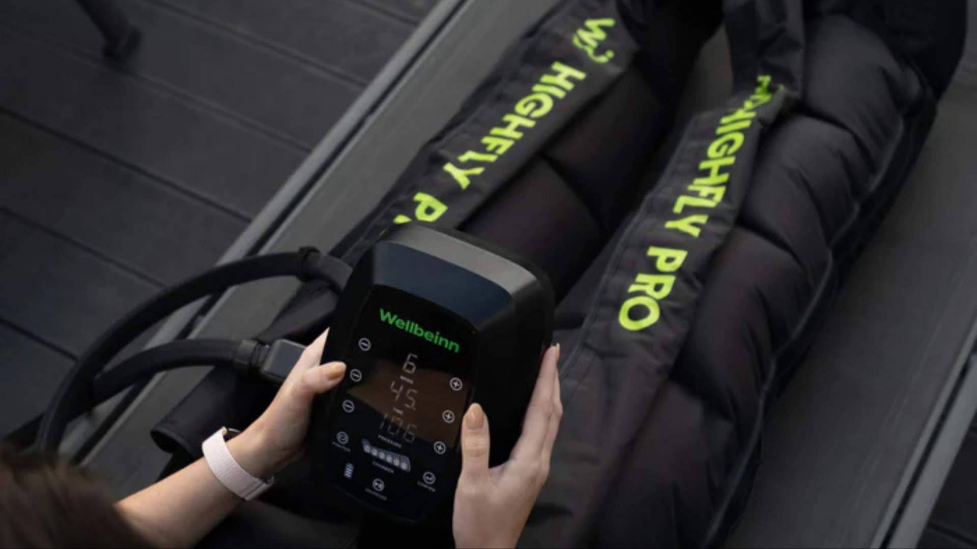 Wellbeinn lleva la recuperación de élite con el pantalón presoterapia Highfly Pro a casa