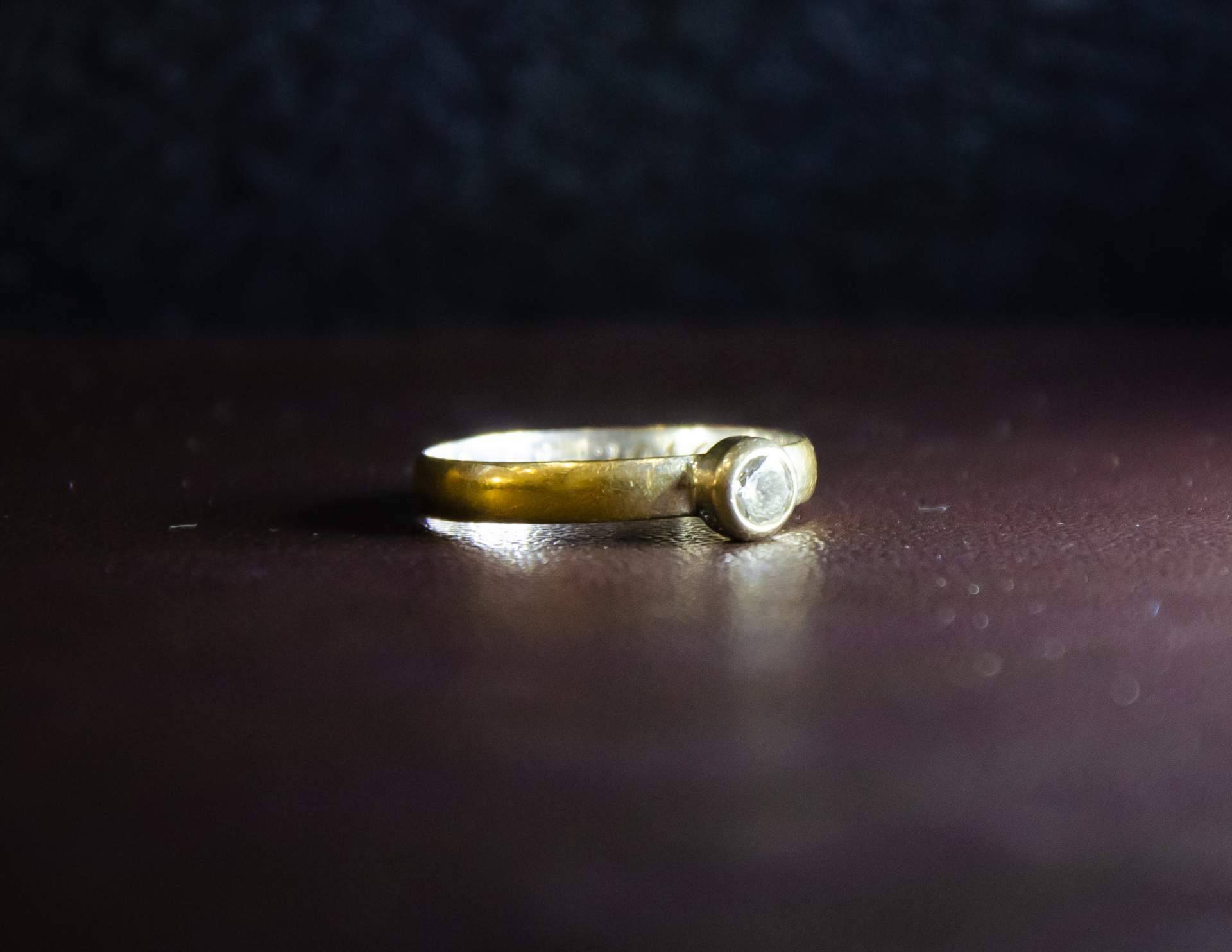 ¿A cuánto se paga el oro de 18k en Oviedo hoy?
